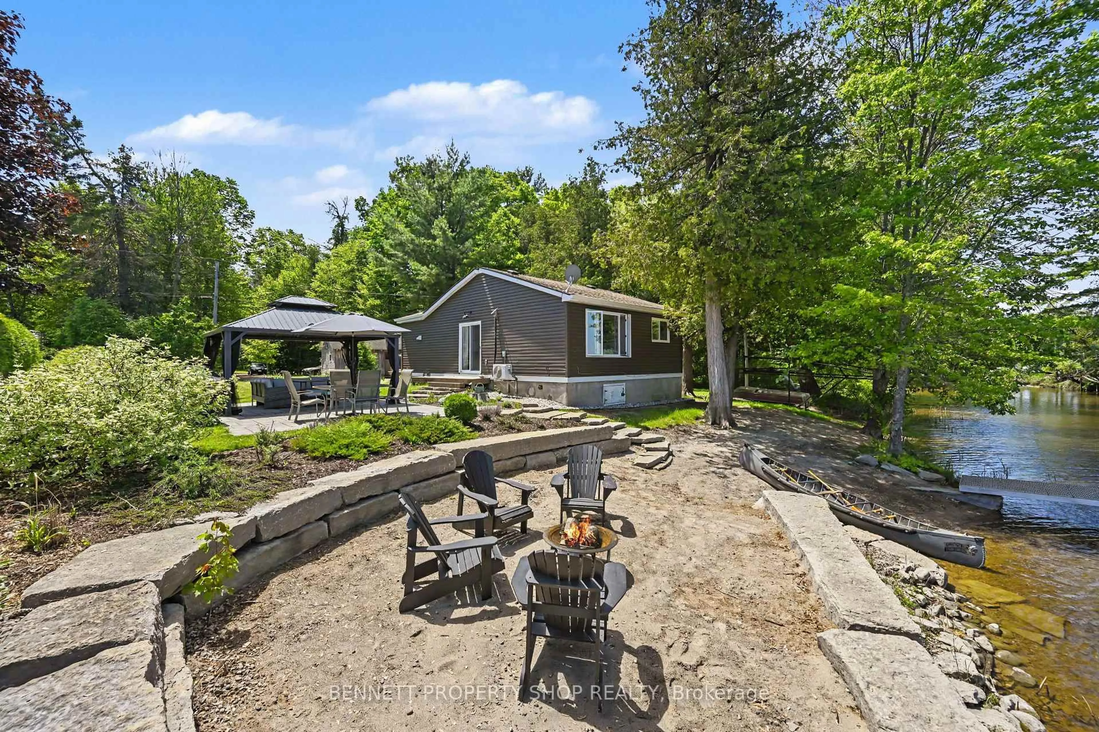 Patio, water/lake/river/ocean view for 516 Arnold Lane, Renfrew Ontario K7V 3Z8