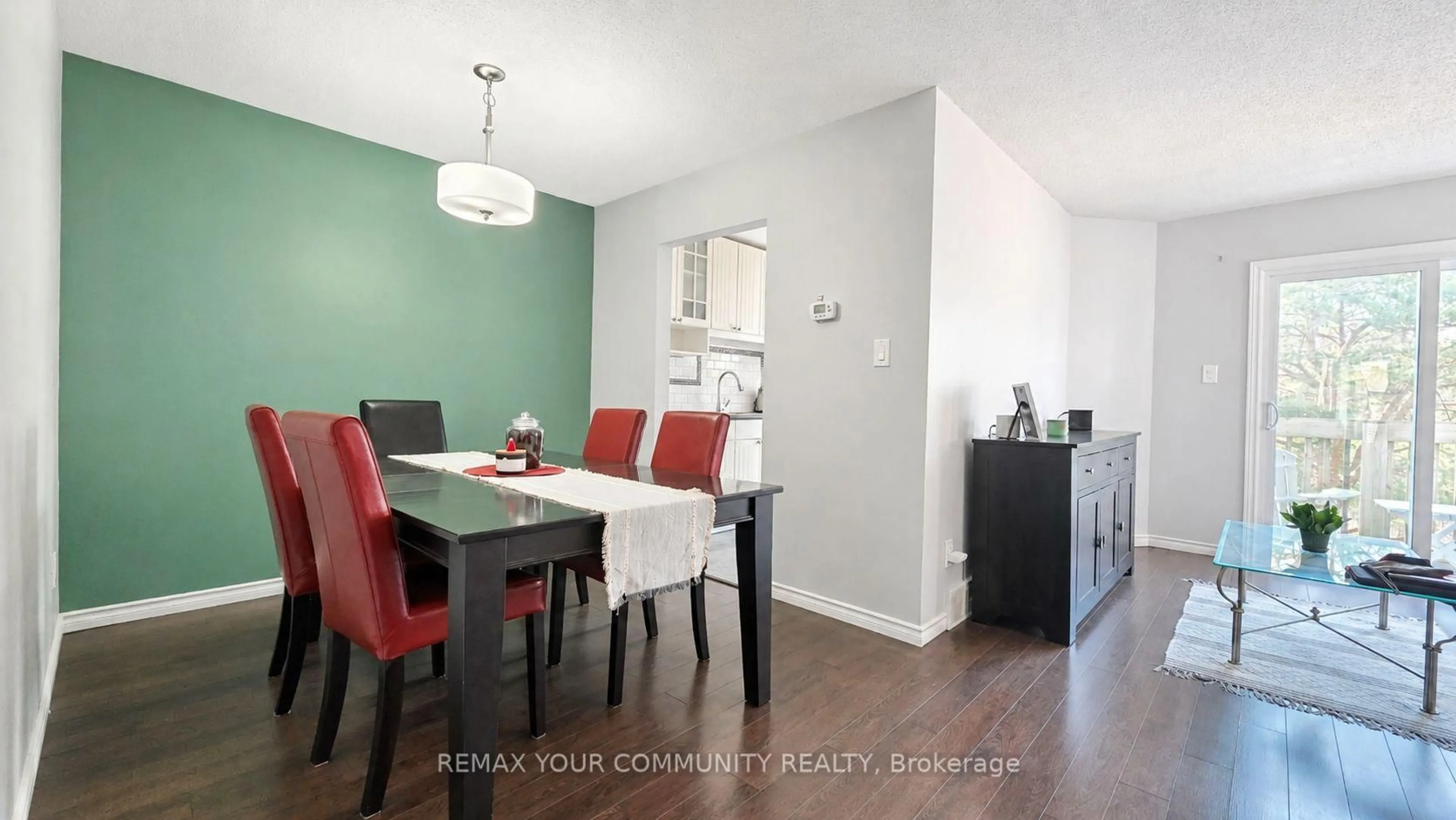 Dining room, unknown for 210 Highland Cres #19, Kitchener Ontario N2M 5H7