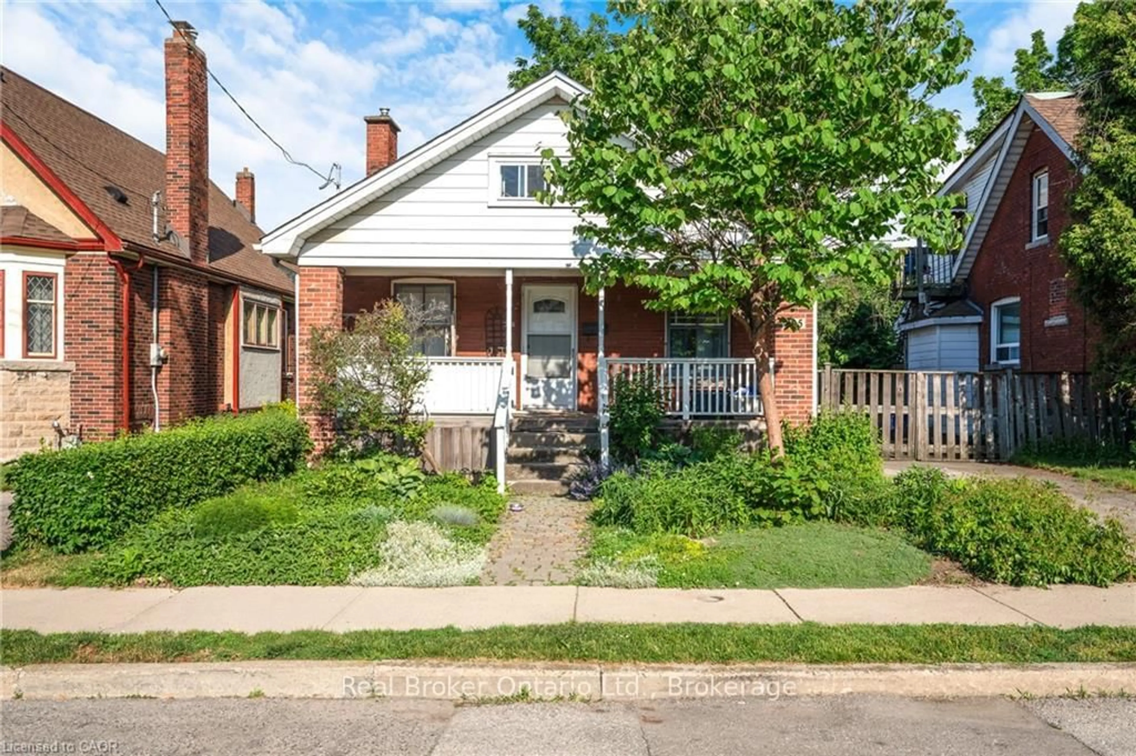 Home with brick exterior material, street for 295 Keswick Crt, Hamilton Ontario L8K 2S6