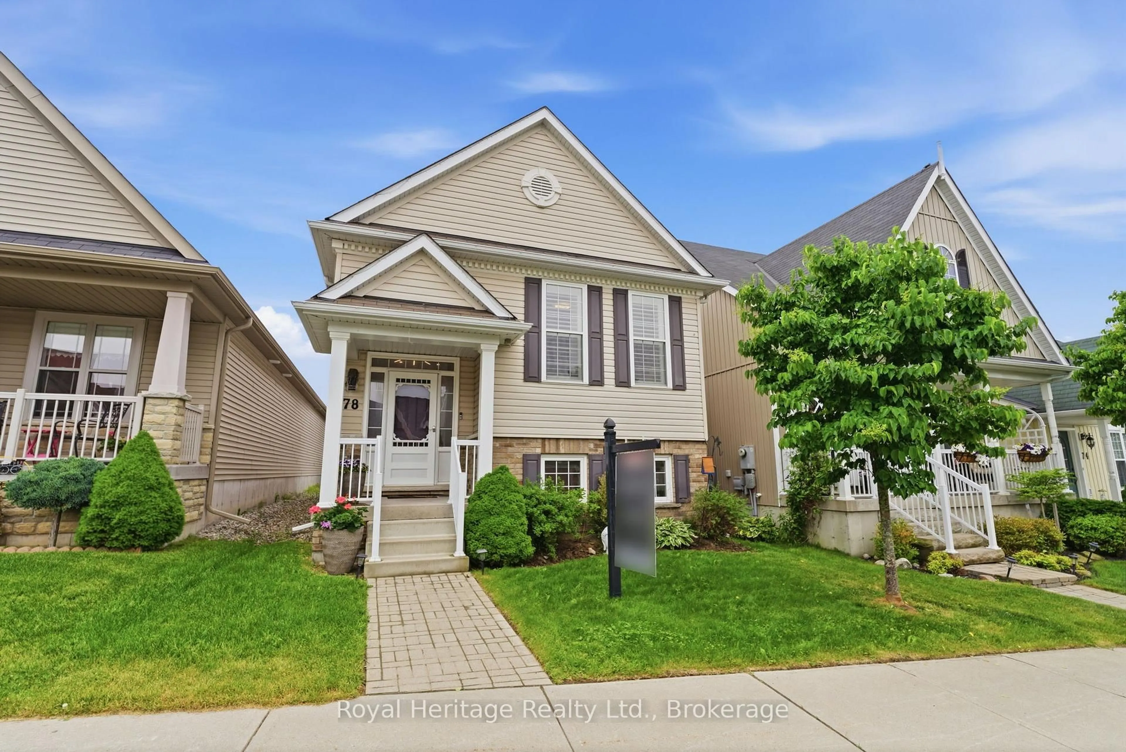 Home with vinyl exterior material, street for 78 Greenaway Circ, Port Hope Ontario L1A 0B9