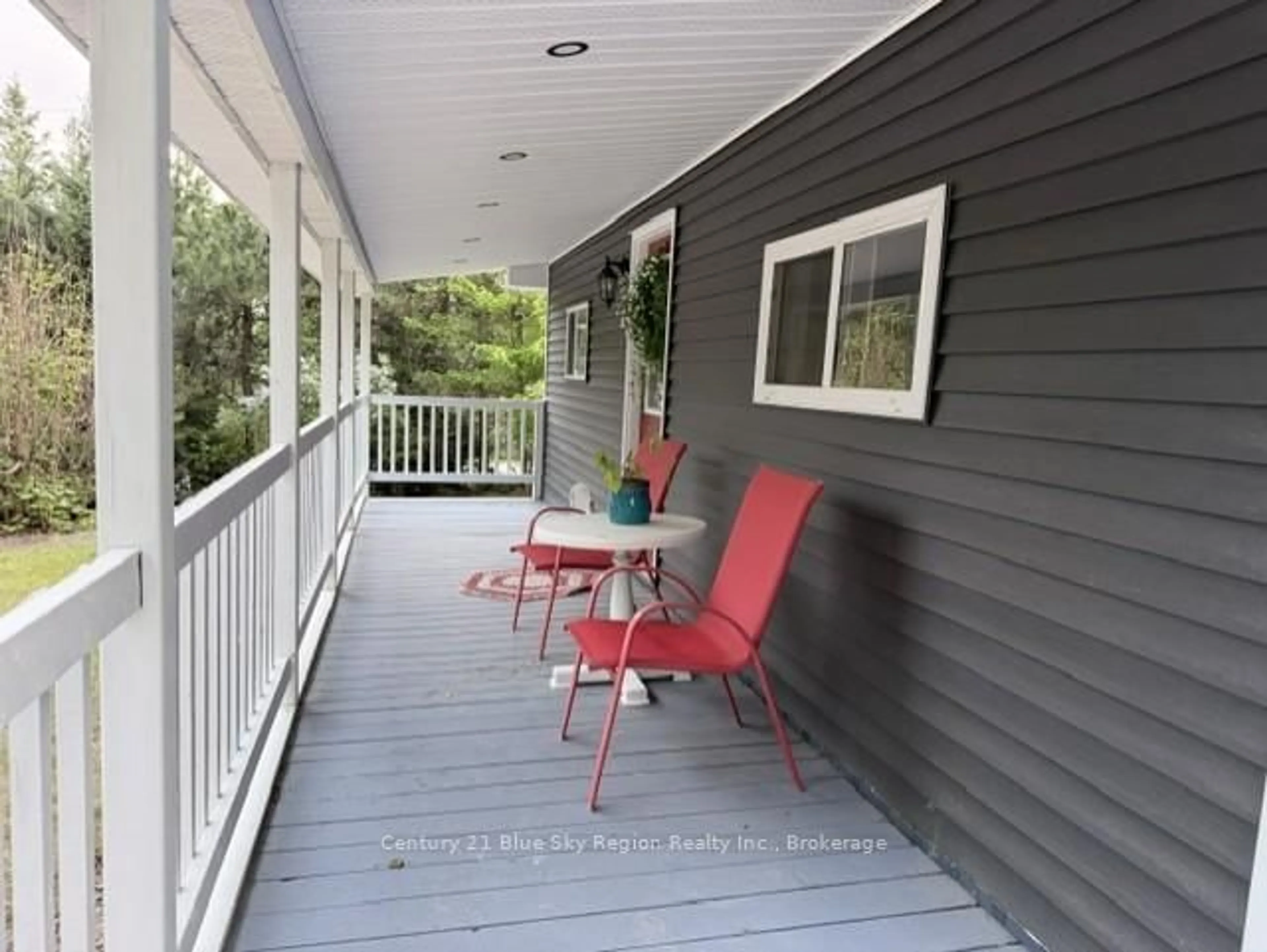 Patio, street for 9280 Highway 63, Unorganized Townships Ontario P0H 2A0