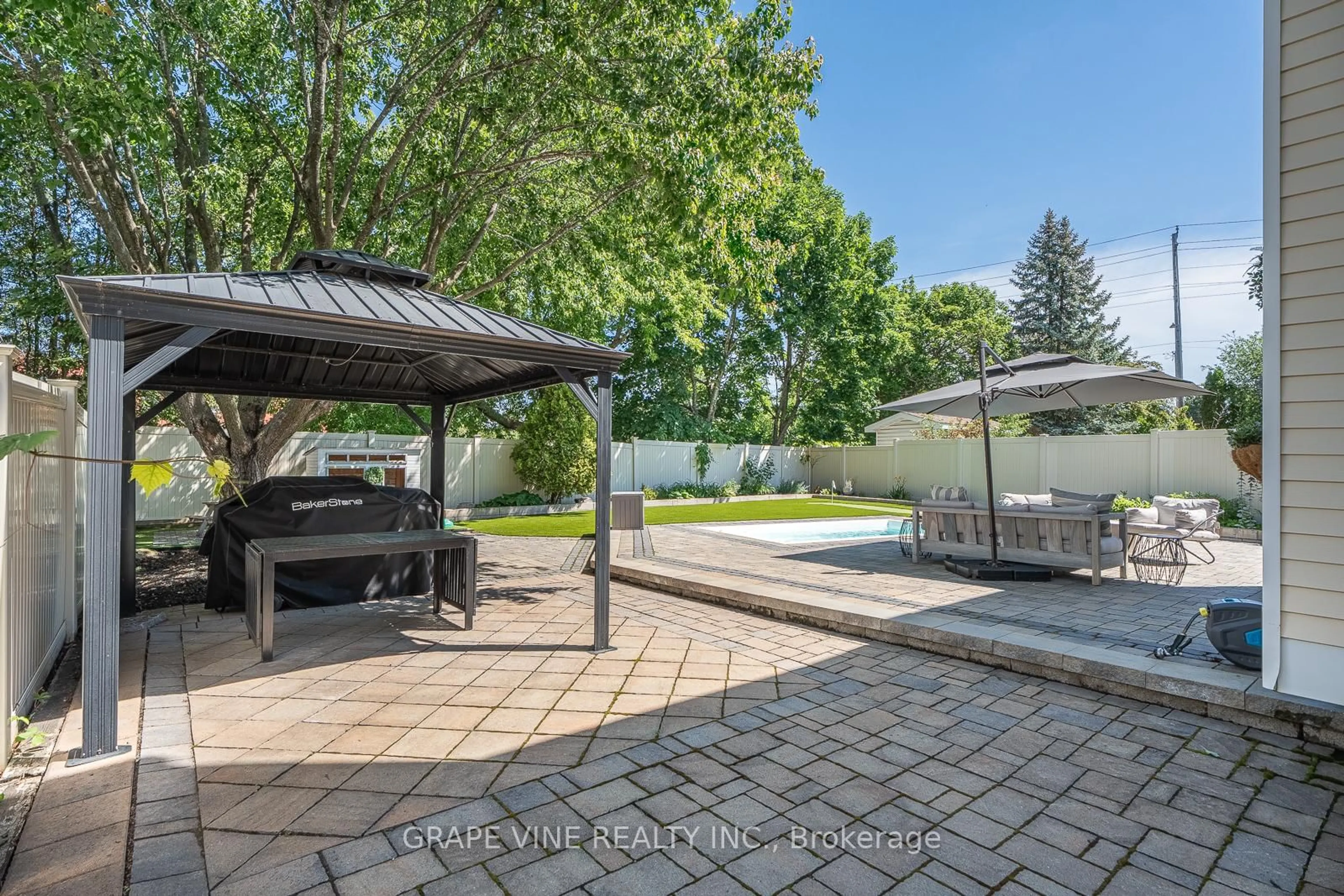 Patio, street for 79 HOMESTEAD St, Ottawa Ontario K2E 7T3