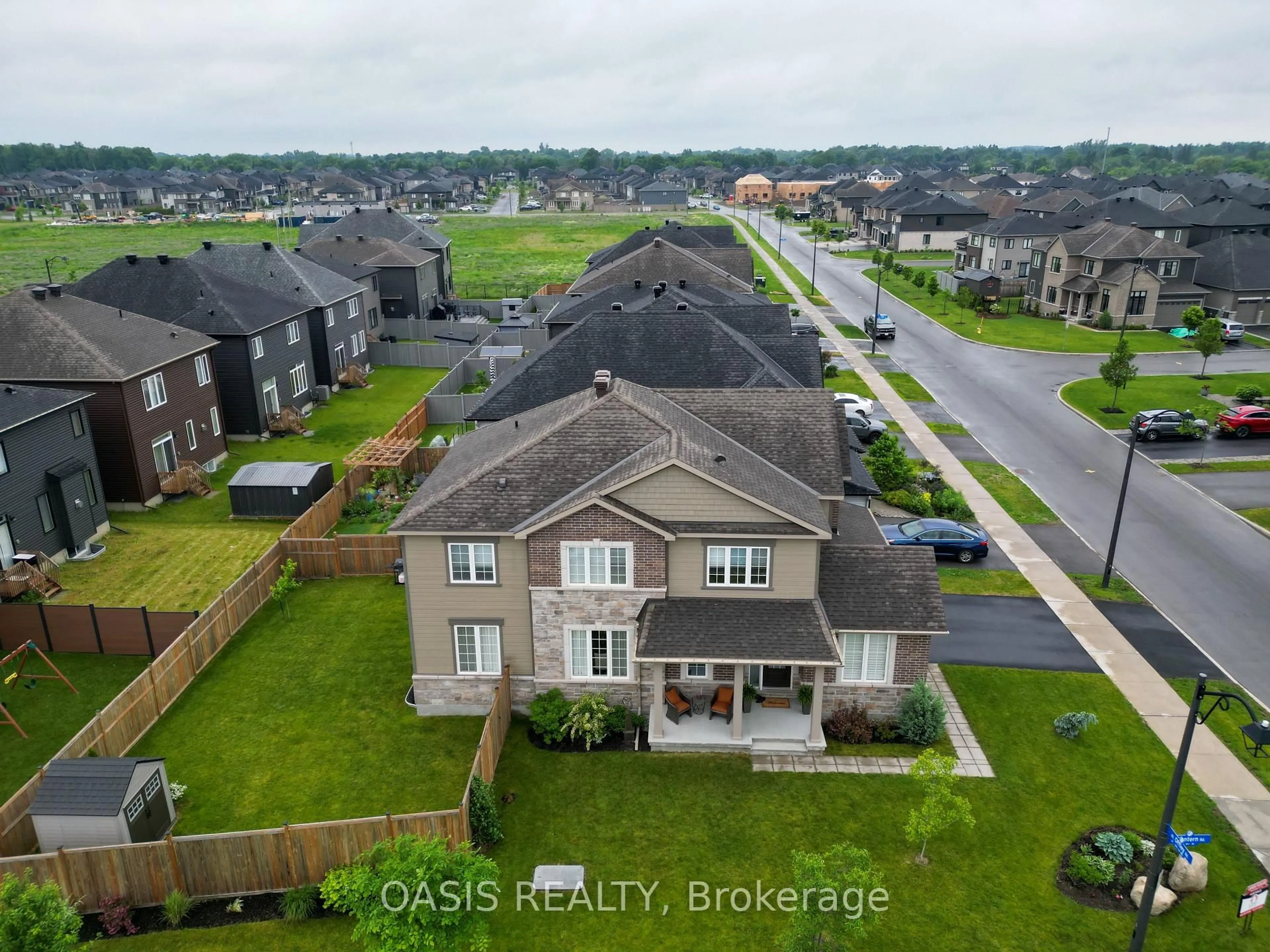 A pic from outside/outdoor area/front of a property/back of a property/a pic from drone, unknown for 80 Lantern Rd, Ottawa Ontario K4M 0N4