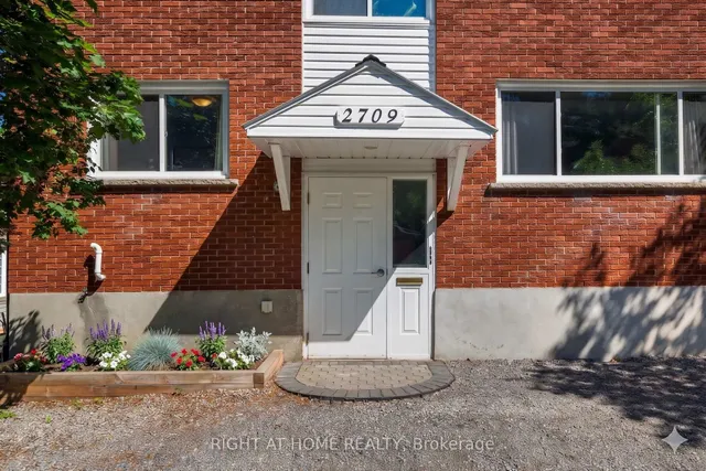 2709 DON St, Ottawa 2