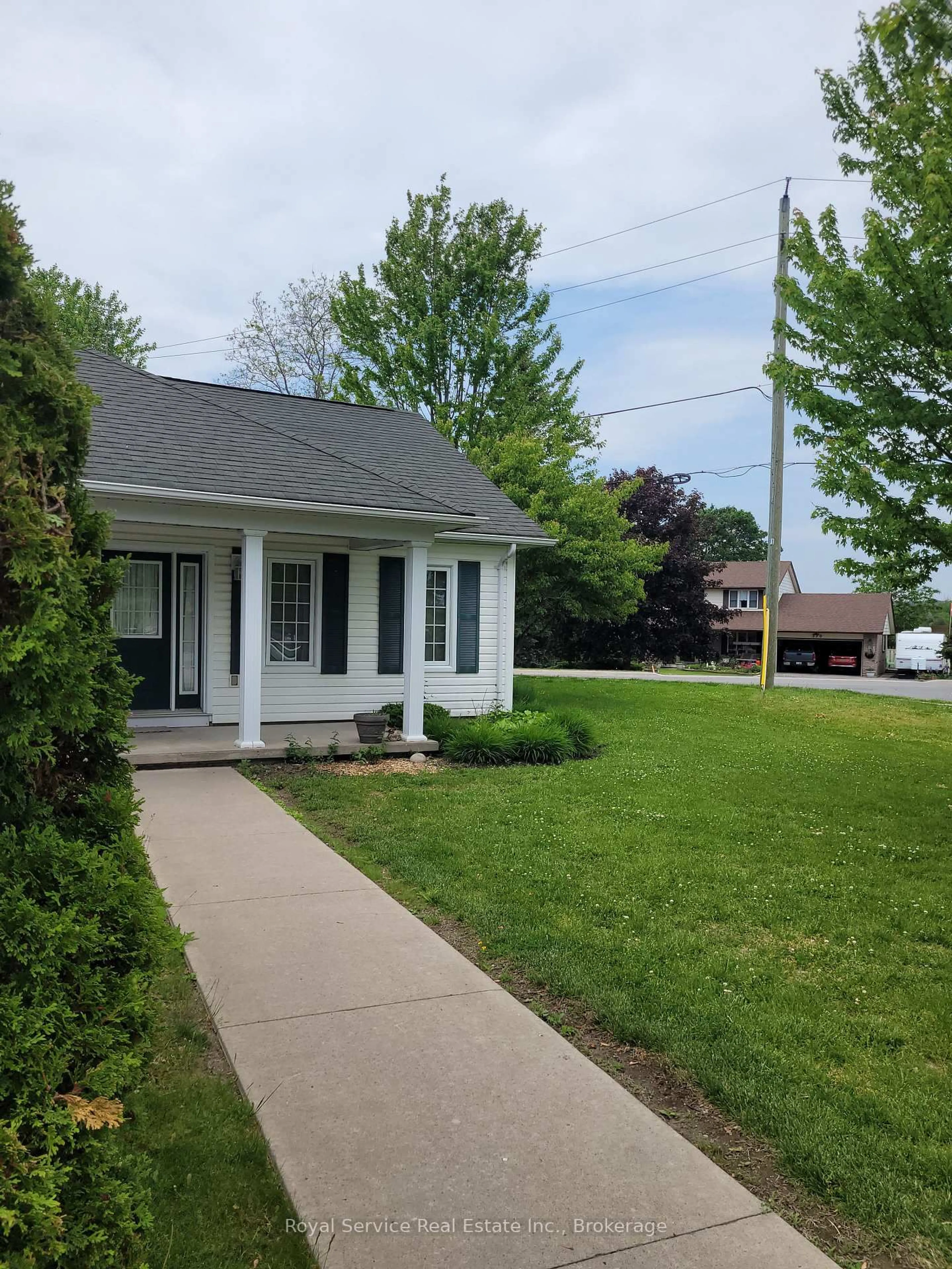 Unknown for 325 Densmore Rd #102, Cobourg Ontario K9A 0E4
