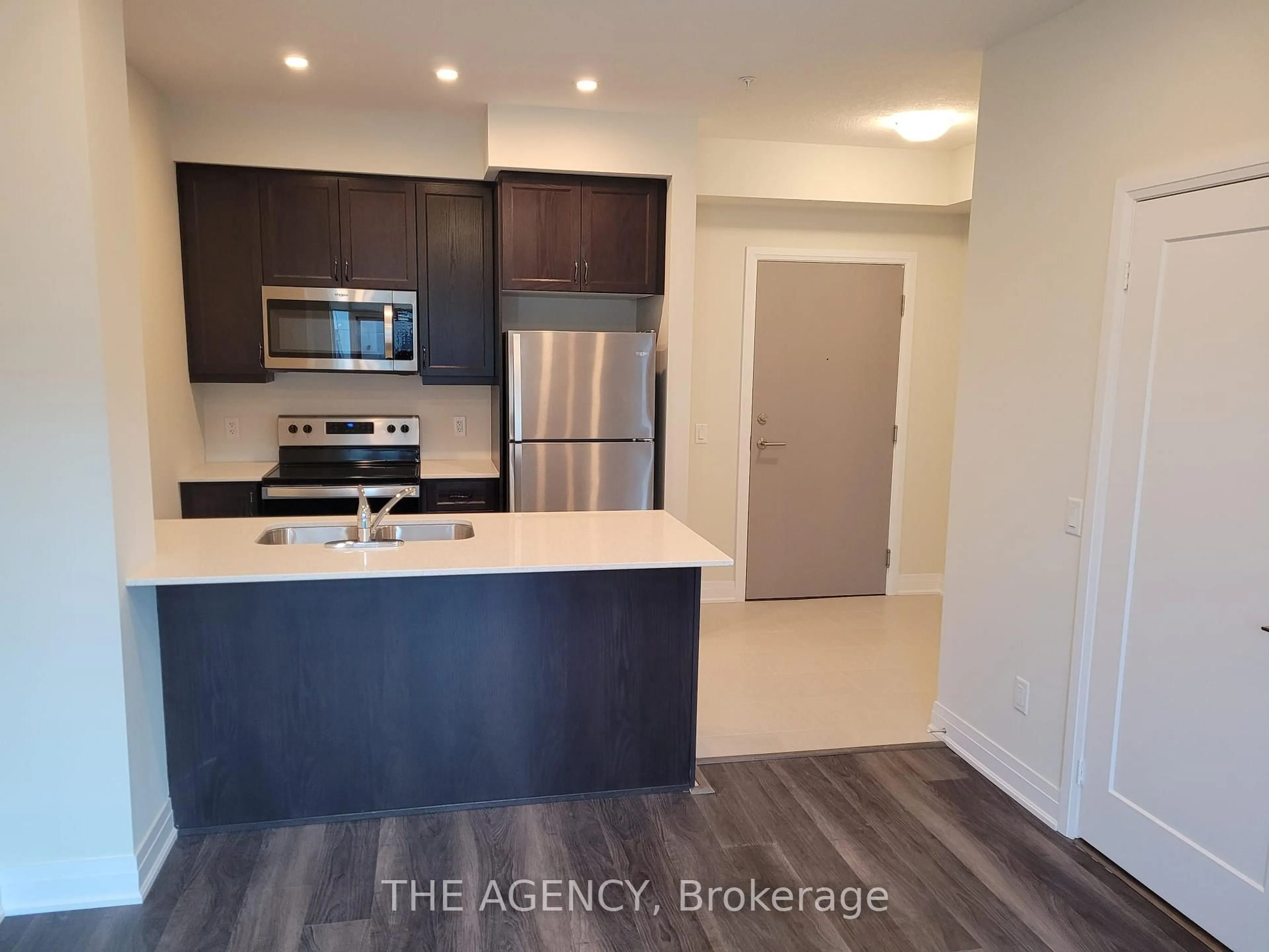 Unknown for 16 Concord Pl #533, Grimsby Ontario L3M 0J1