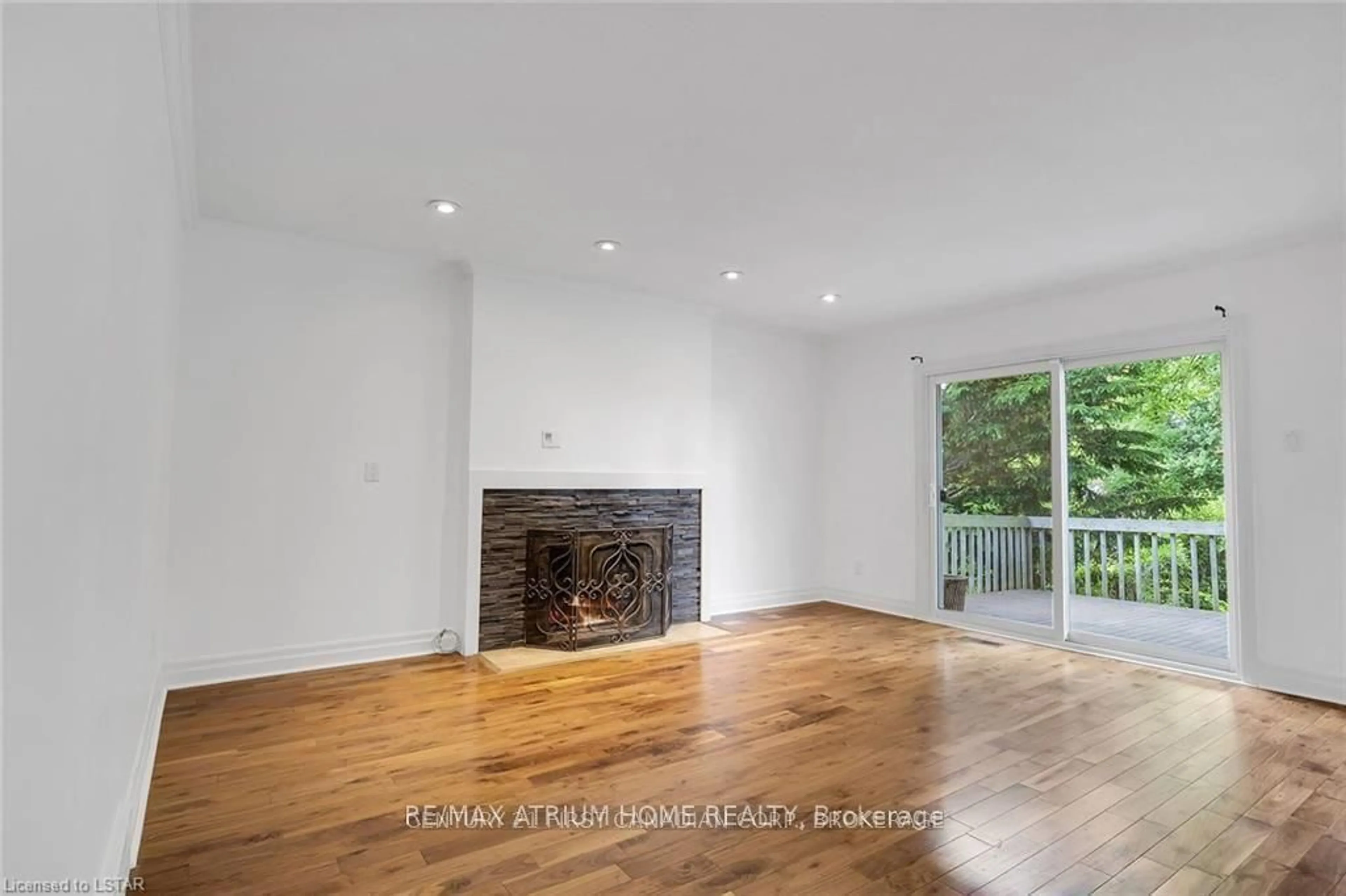 A pic of a room for 40 Stuyvesant Pl, London South Ontario N6J 3S9