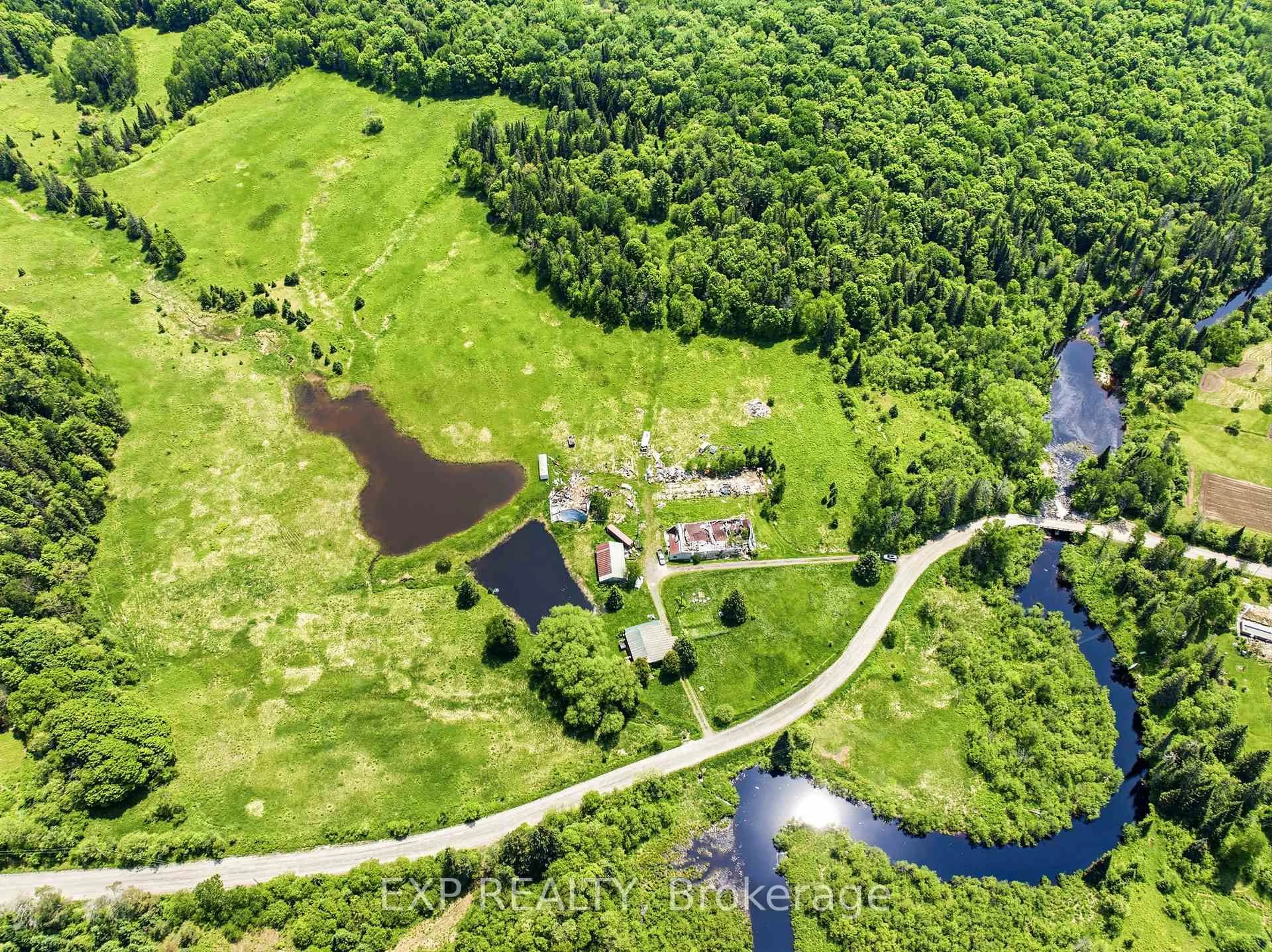 A pic from outside/outdoor area/front of a property/back of a property/a pic from drone, water/lake/river/ocean view for 1524 Hekkla Rd, Muskoka Lakes Ontario P0C 1J0