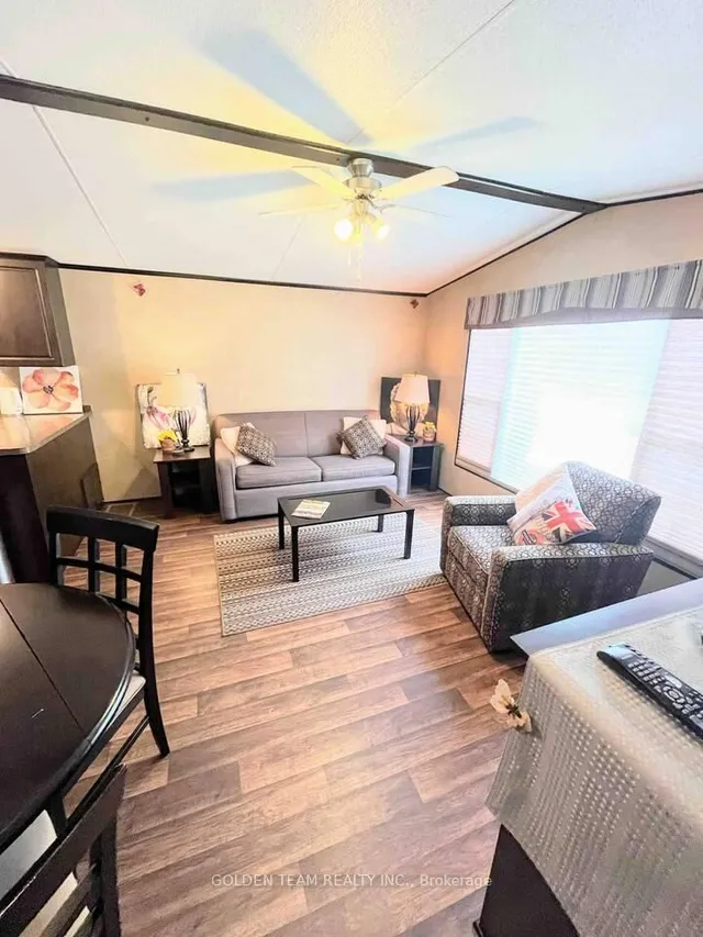1082 Shamrock Marina Rd #85, Gravenhurst 3