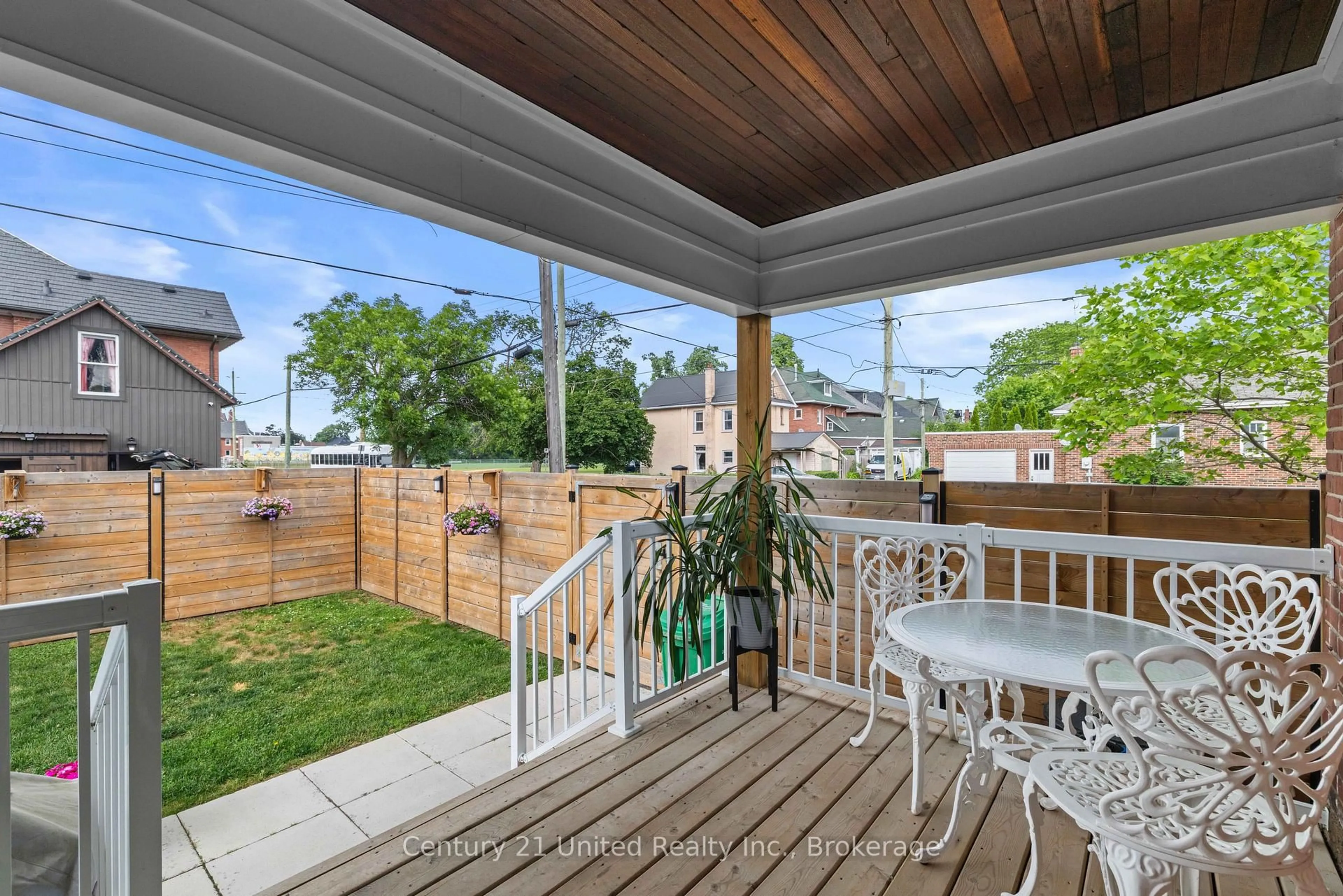 Patio, street for 232 Prince St, Peterborough Ontario K9J 2A5