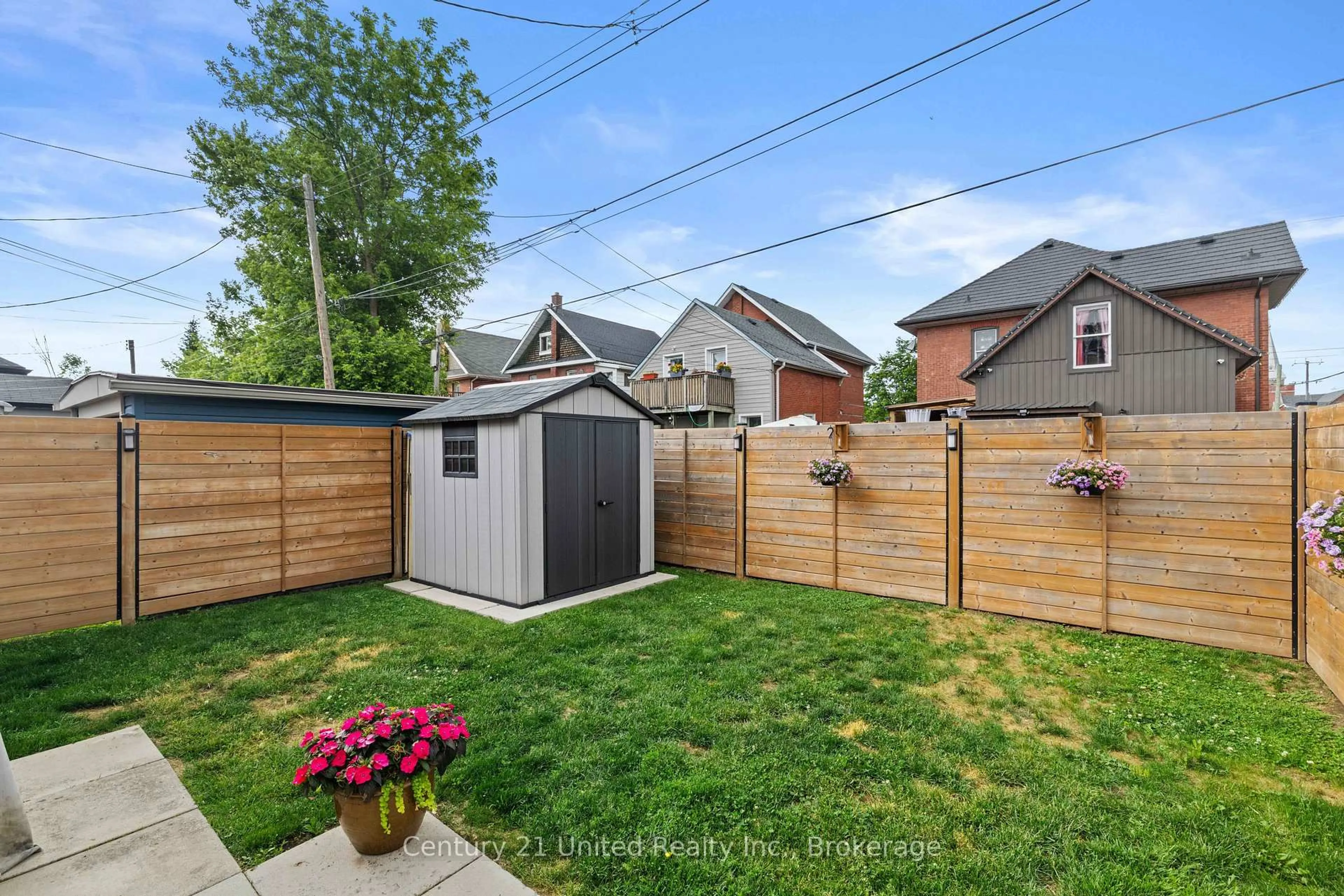 Shed for 232 Prince St, Peterborough Ontario K9J 2A5