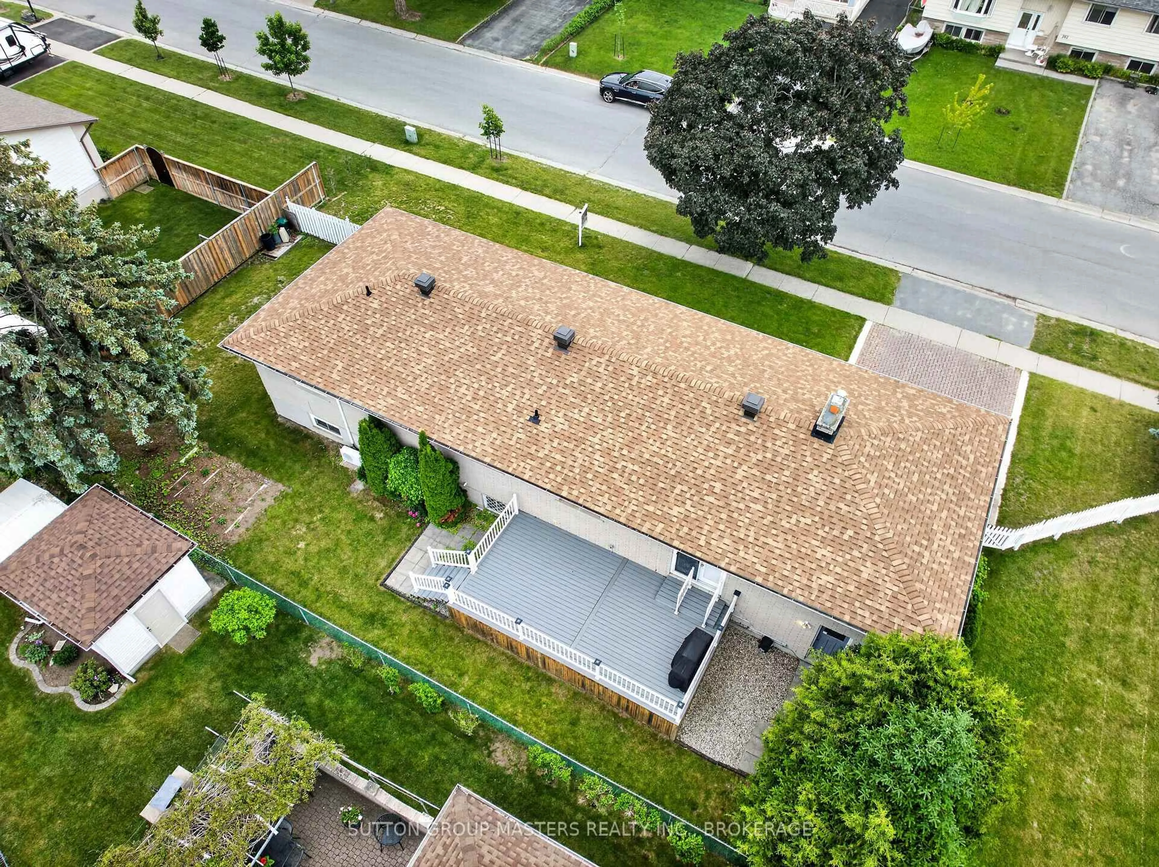 A pic from outside/outdoor area/front of a property/back of a property/a pic from drone, street for 259 Inverness Cres, Kingston Ontario K7M 6G9