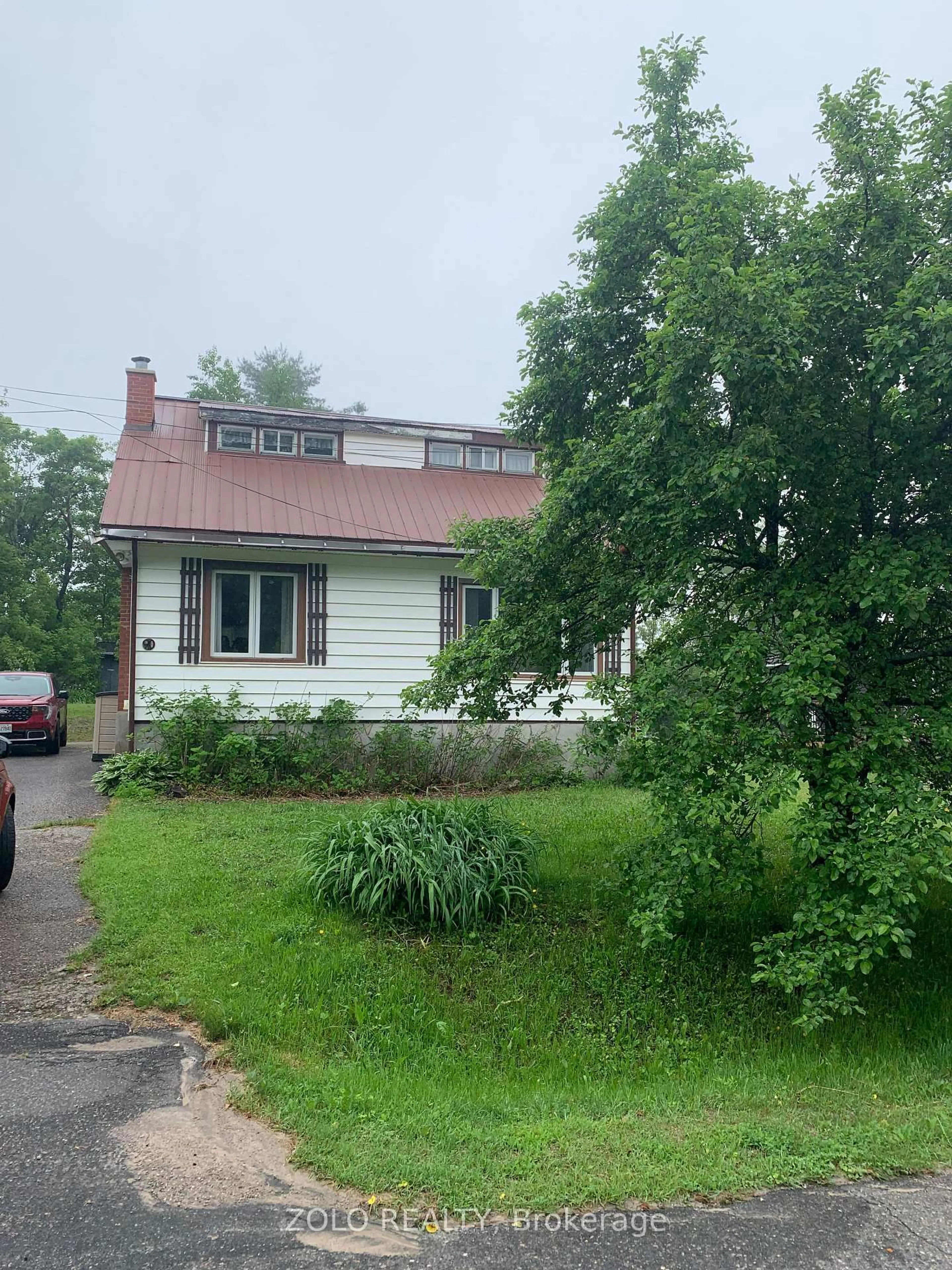 Unknown for 90 Joseph St, Georgian Bay Ontario P0C 1H0