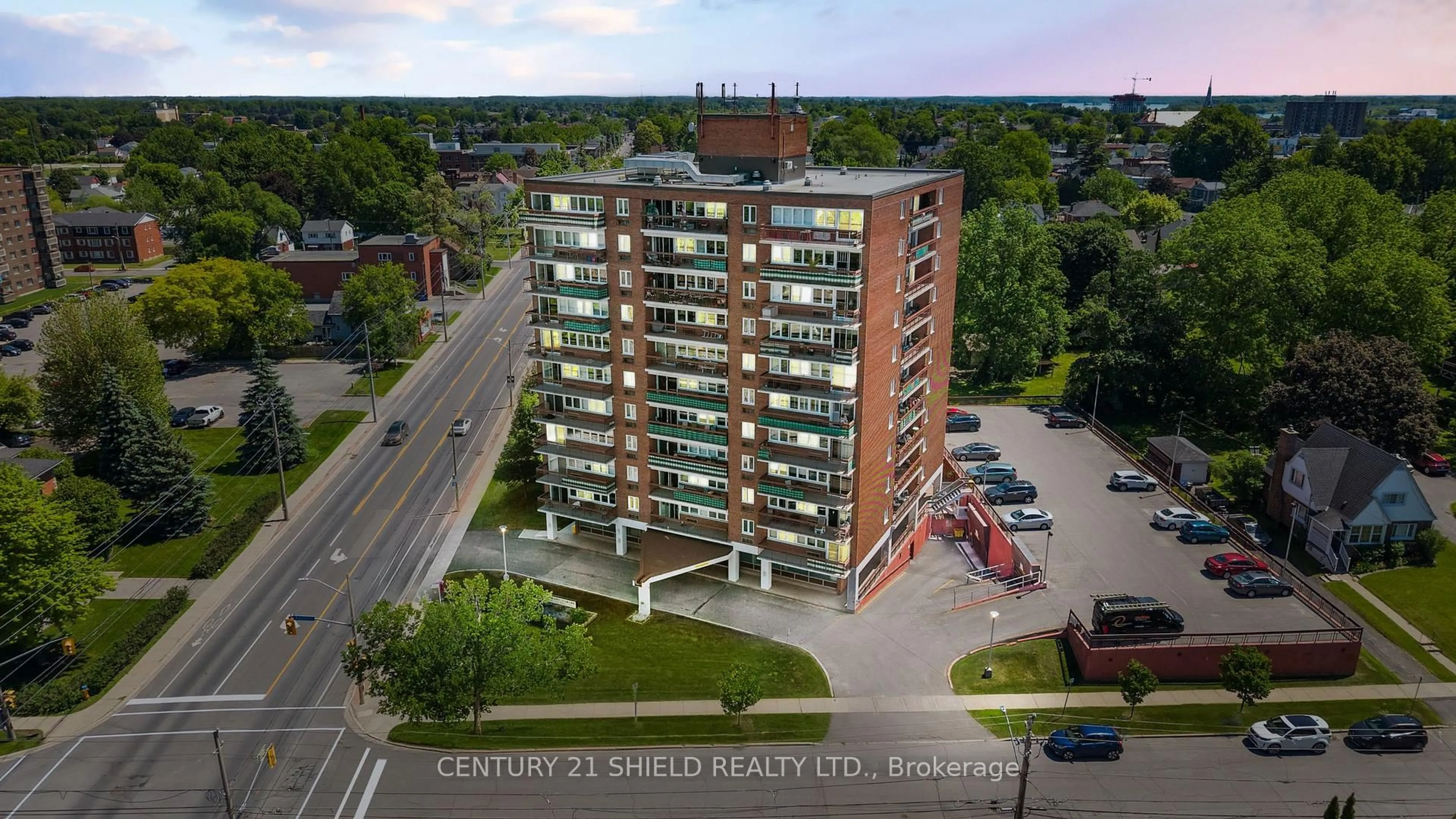 A pic from outside/outdoor area/front of a property/back of a property/a pic from drone, building for 308 Second St #401, Cornwall Ontario K6H 1Z1