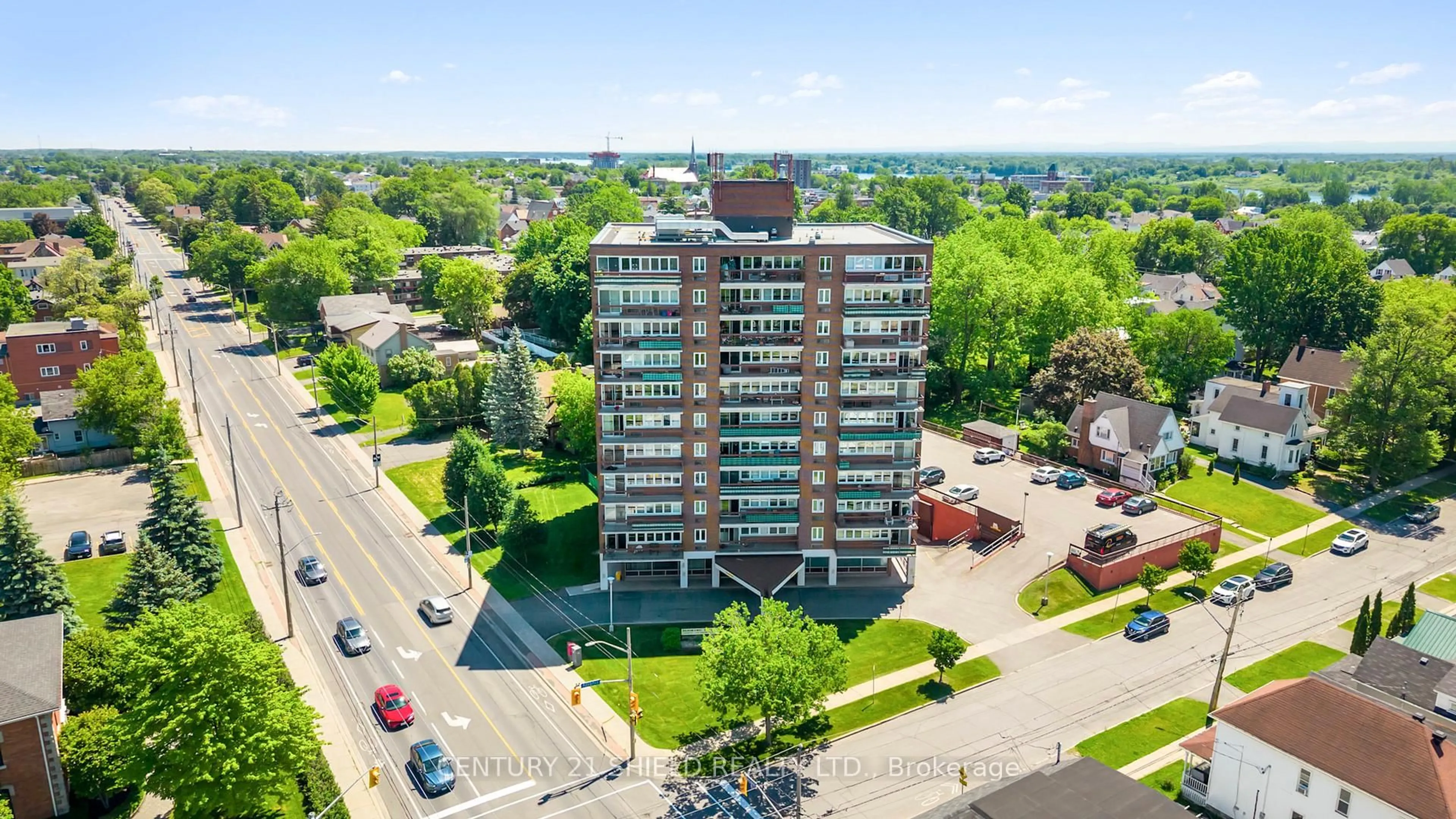 A pic from outside/outdoor area/front of a property/back of a property/a pic from drone, building for 308 Second St #401, Cornwall Ontario K6H 1Z1