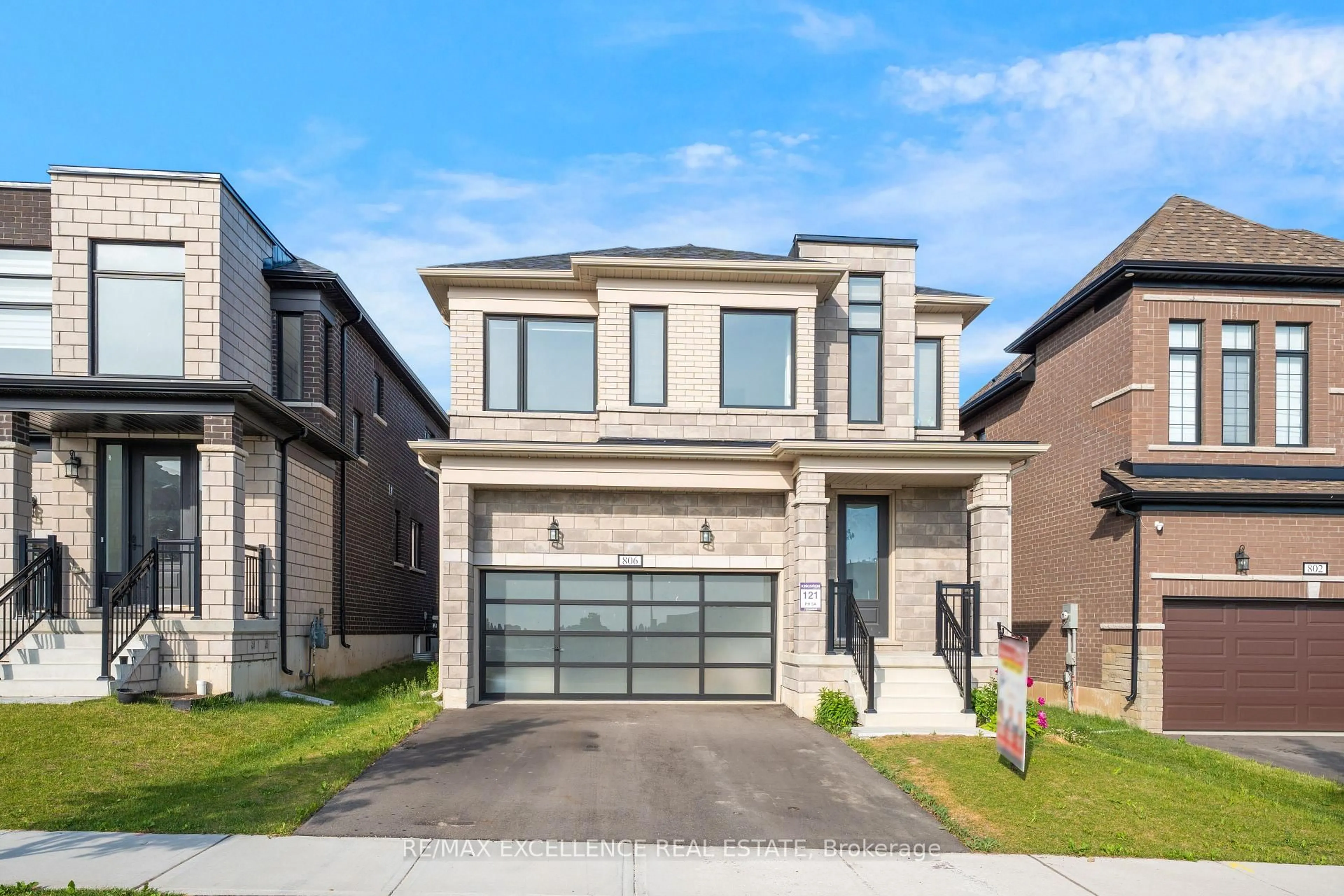 Home with brick exterior material, street for 806 Sobeski Ave, Woodstock Ontario N4T 0P1