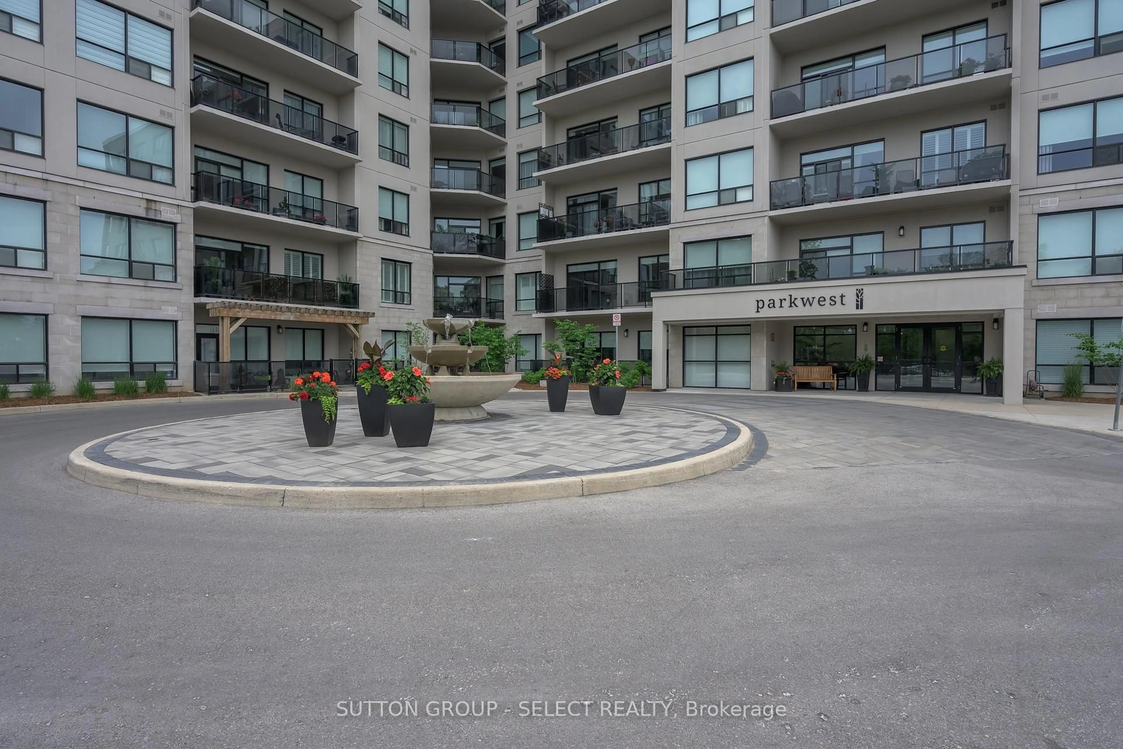 Patio, unknown for 1200 Commissioners Rd #414, London South Ontario N6K 1C7