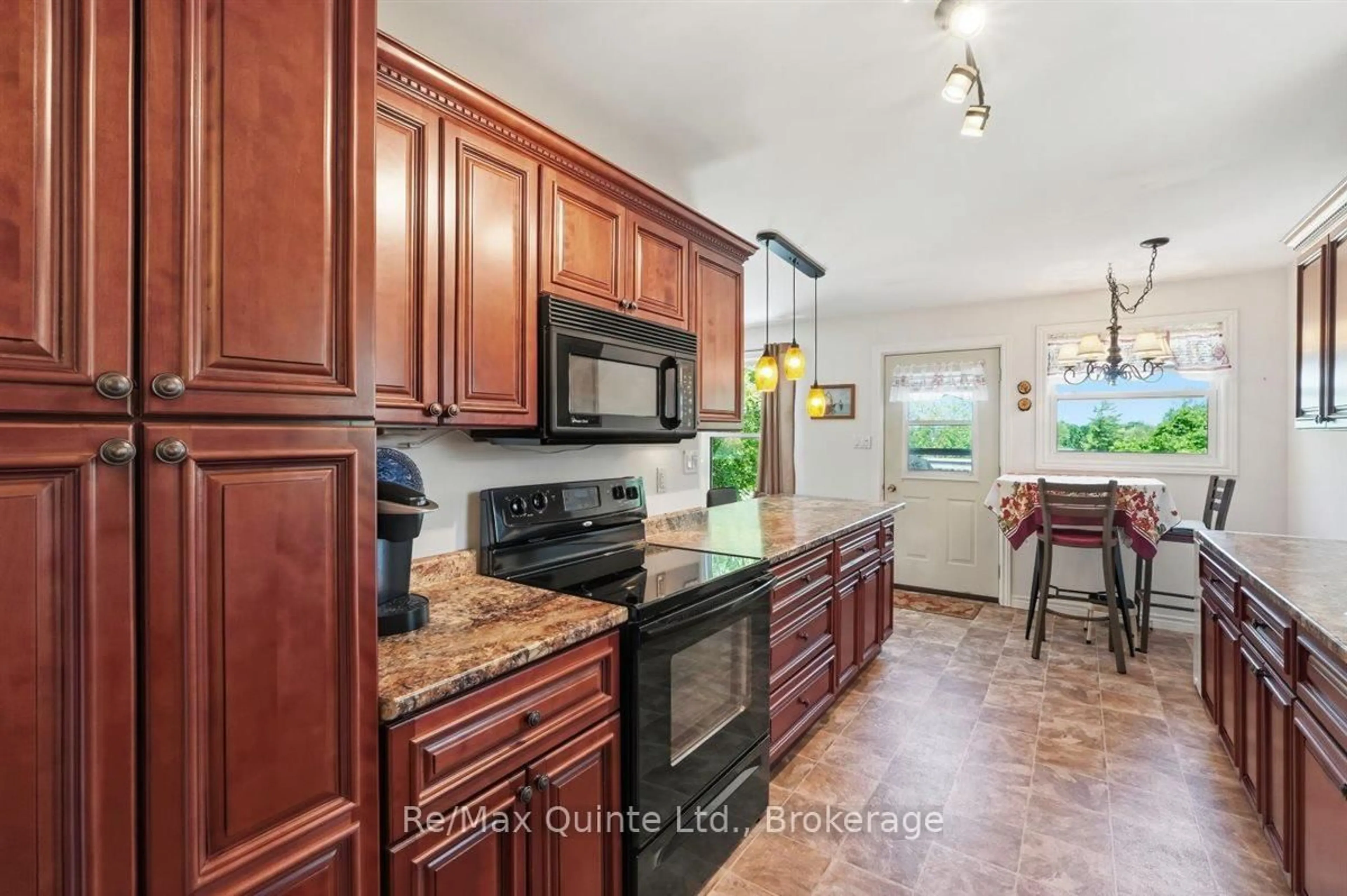 Open concept kitchen, ceramic/tile floor for 54 Centennial Lane, Trent Hills Ontario K0L 1Z0