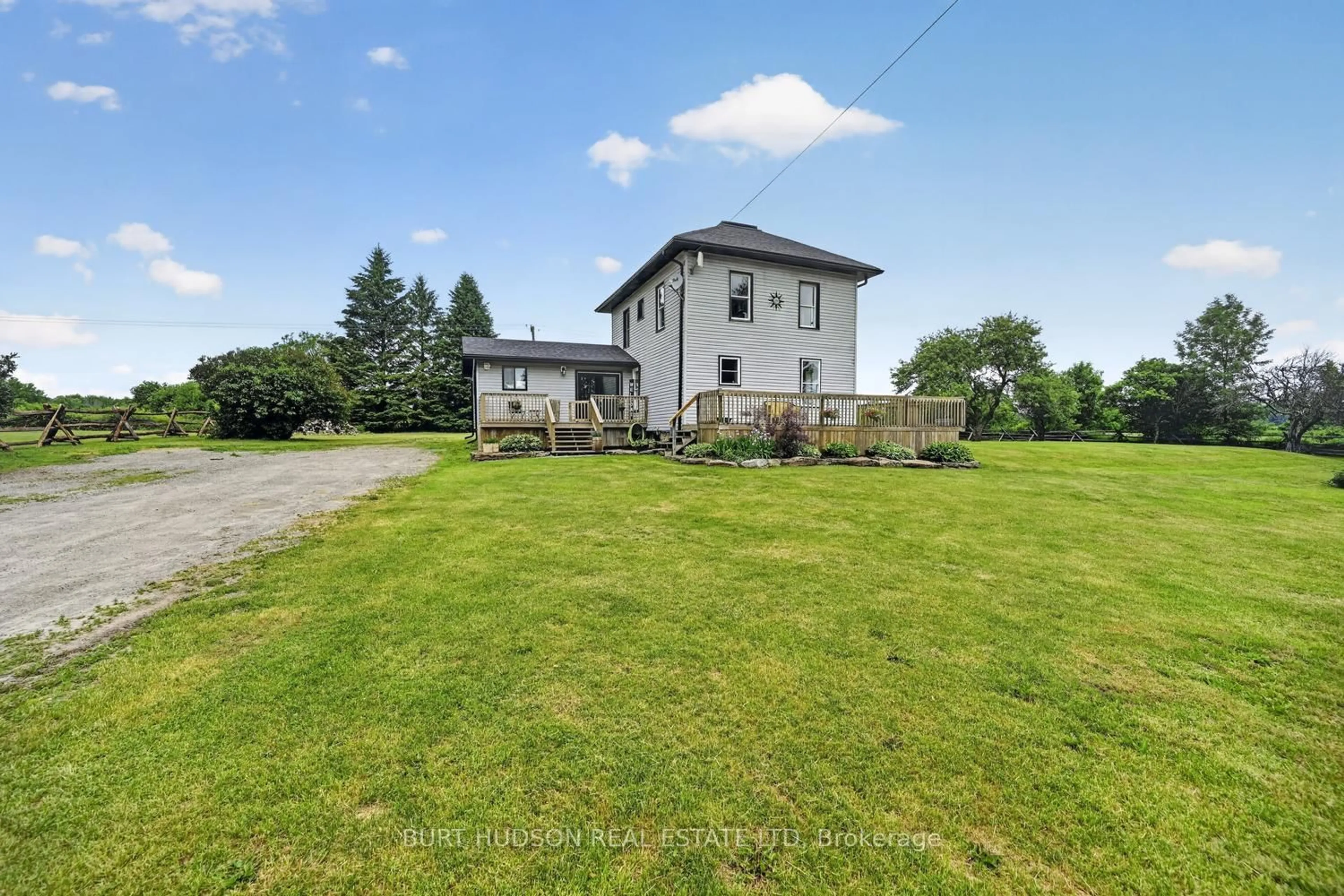 A pic from outside/outdoor area/front of a property/back of a property/a pic from drone, building for 48 Kitley 8 Line, Elizabethtown-Kitley Ontario K0E 1H0