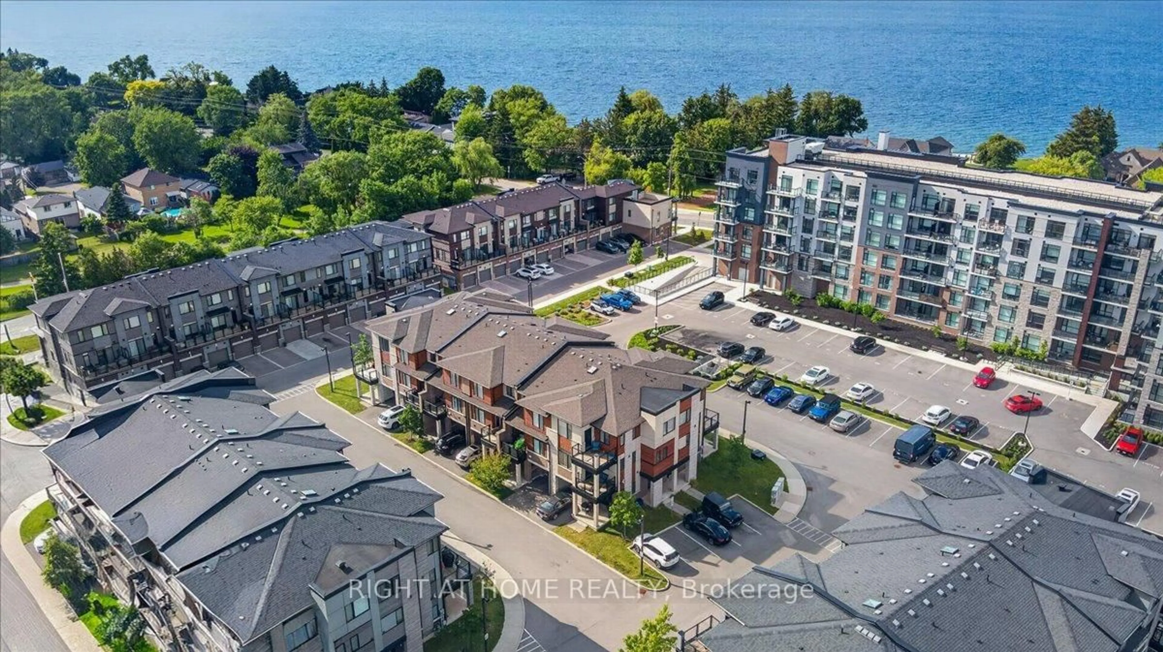 A pic from outside/outdoor area/front of a property/back of a property/a pic from drone, water/lake/river/ocean view for 590 North Service Rd #67, Hamilton Ontario L8E 0K5