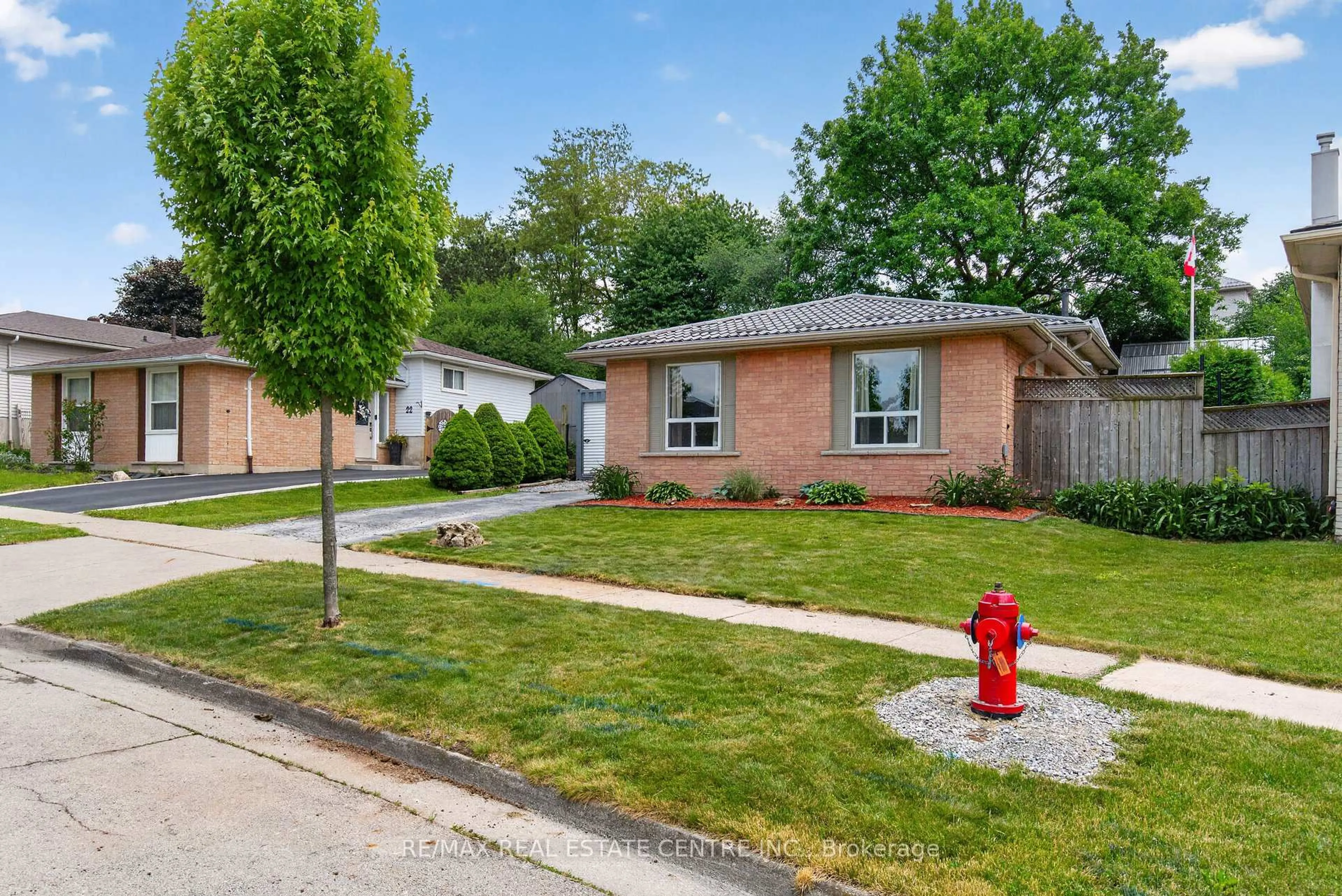 Home with brick exterior material, street for 20 Nordale Cres, Hamilton Ontario L8J 1H1