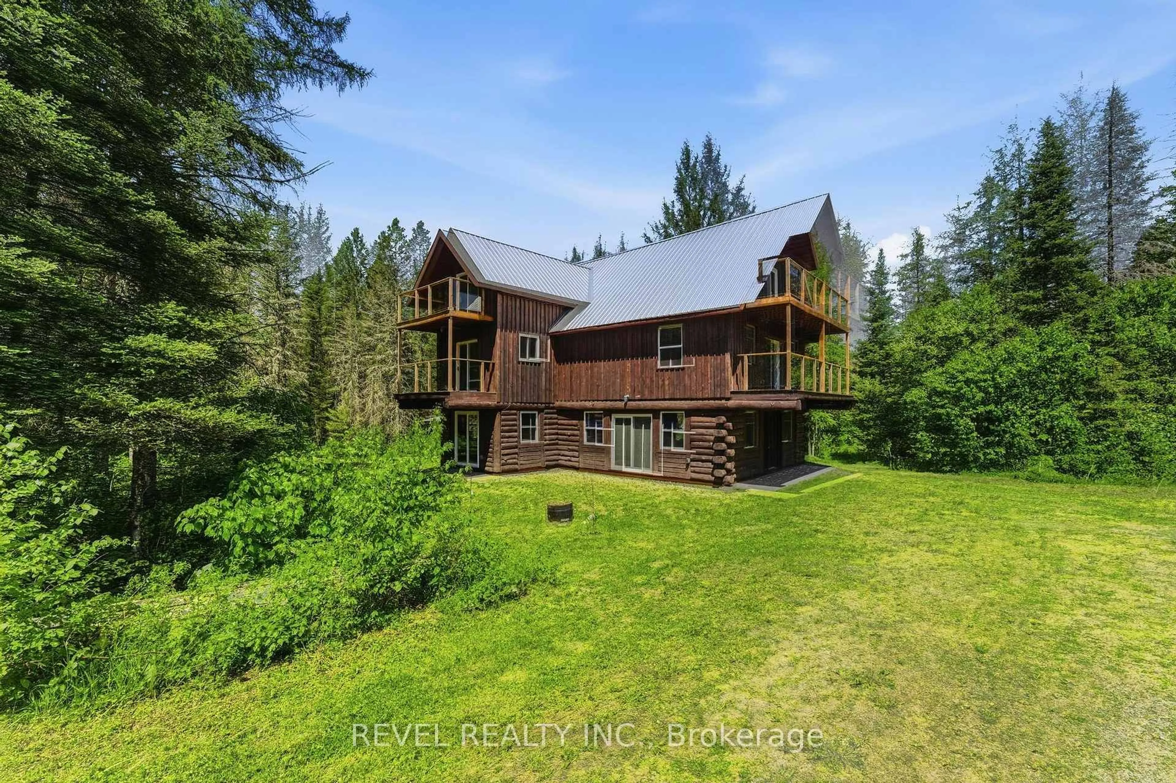 A pic from outside/outdoor area/front of a property/back of a property/a pic from drone, unknown for 3994 Eagle Lake Rd, Parry Sound Remote Area Ontario P0A 1X0