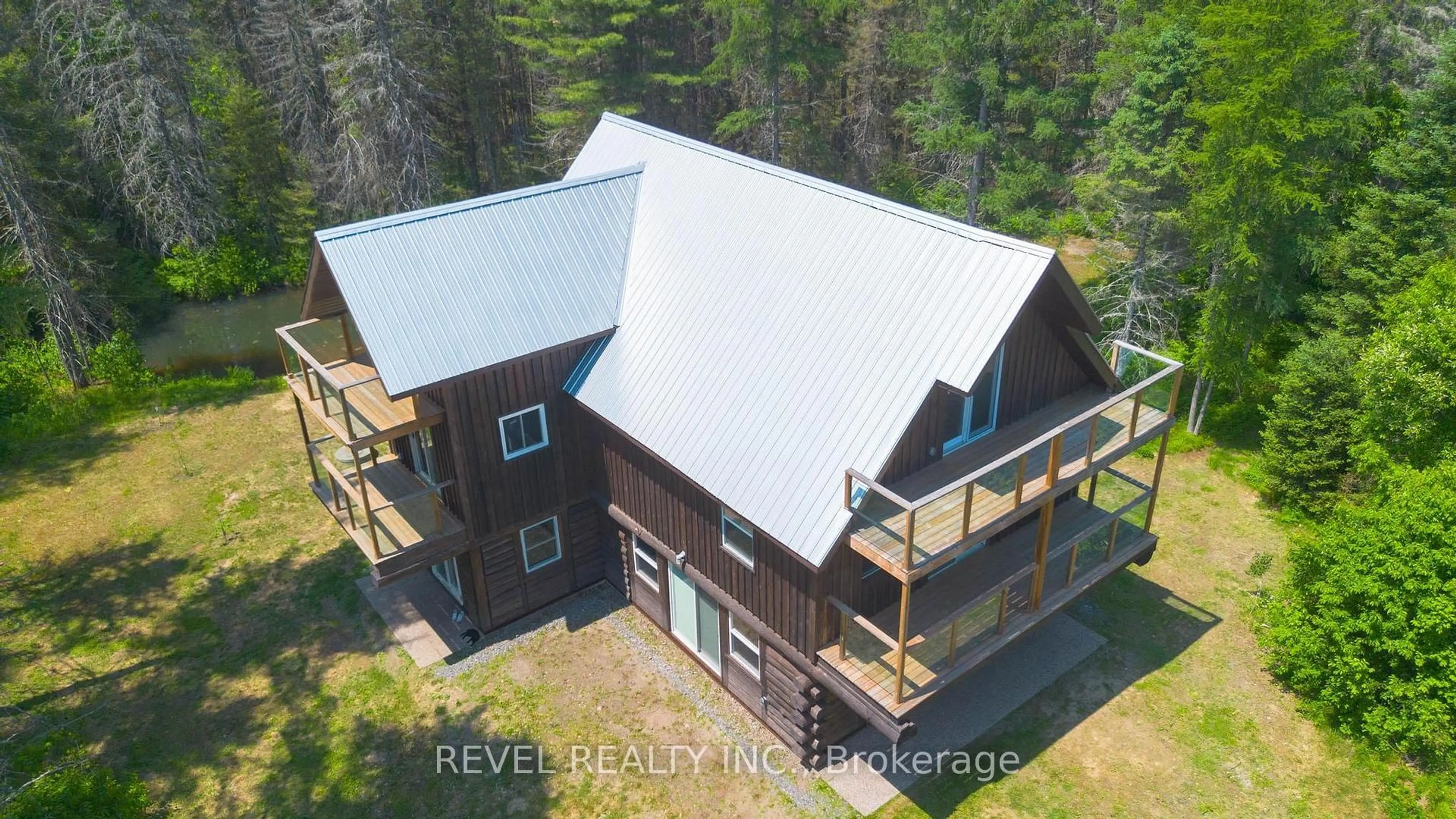 A pic from outside/outdoor area/front of a property/back of a property/a pic from drone, building for 3994 Eagle Lake Rd, Parry Sound Remote Area Ontario P0A 1X0