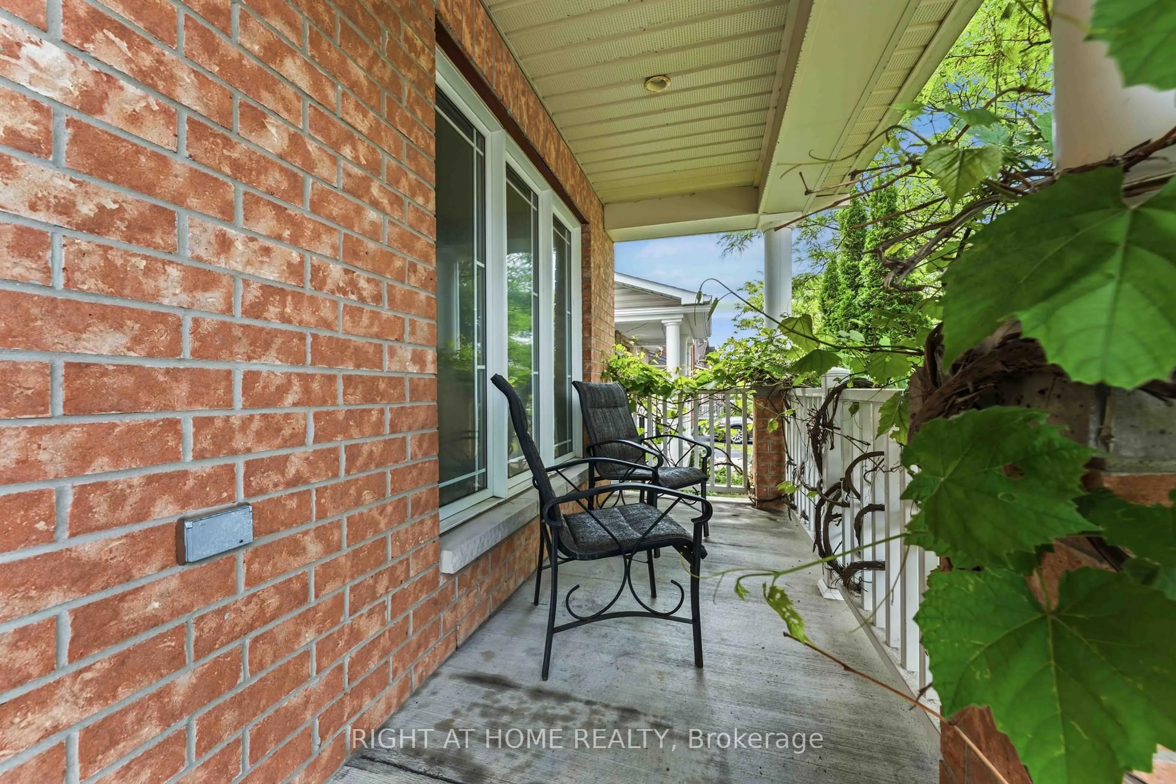 Patio, street for 467 Paul Metivier Dr, Ottawa Ontario K2J 0A9