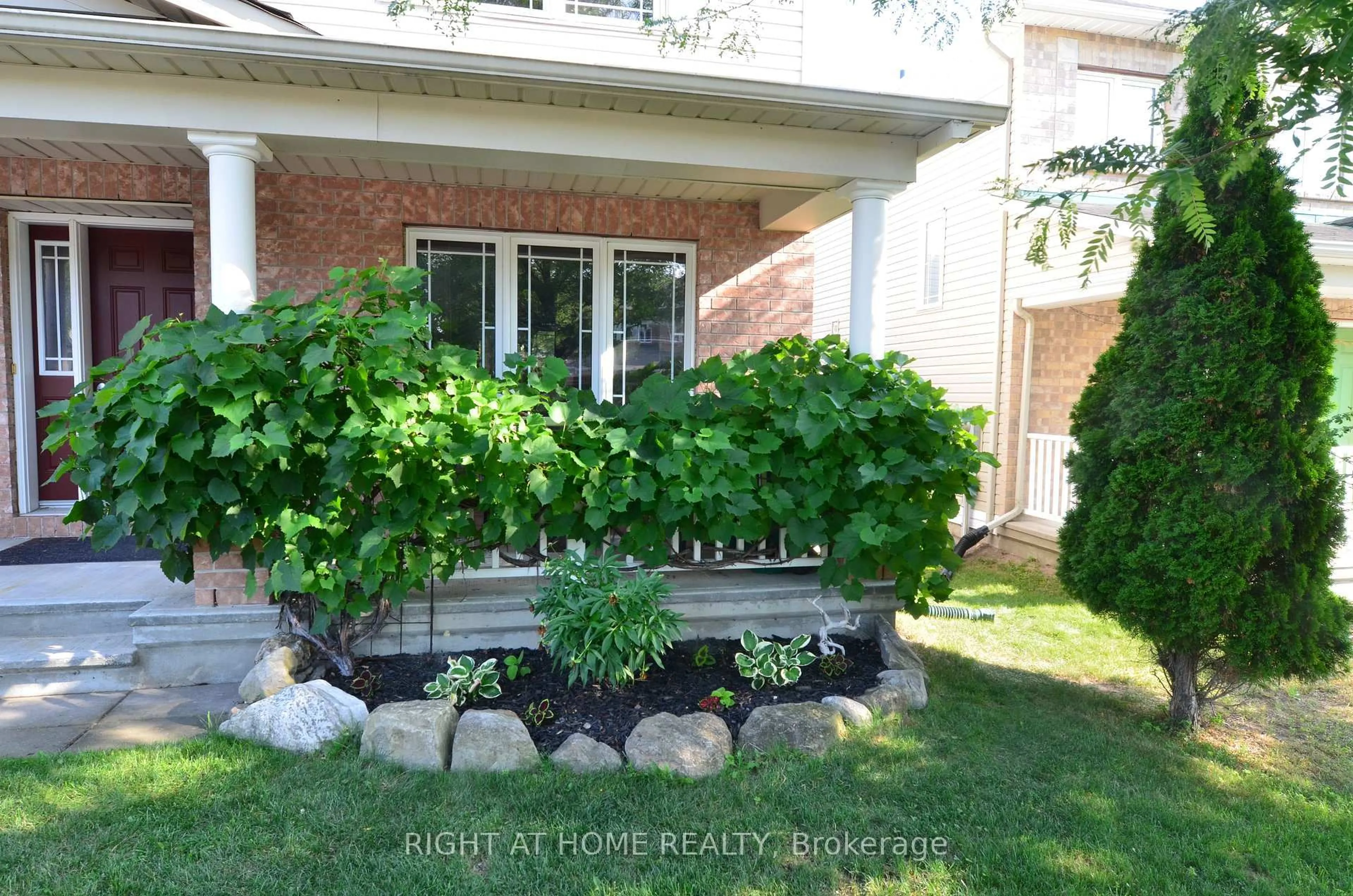 Patio, street for 467 Paul Metivier Dr, Ottawa Ontario K2J 0A9