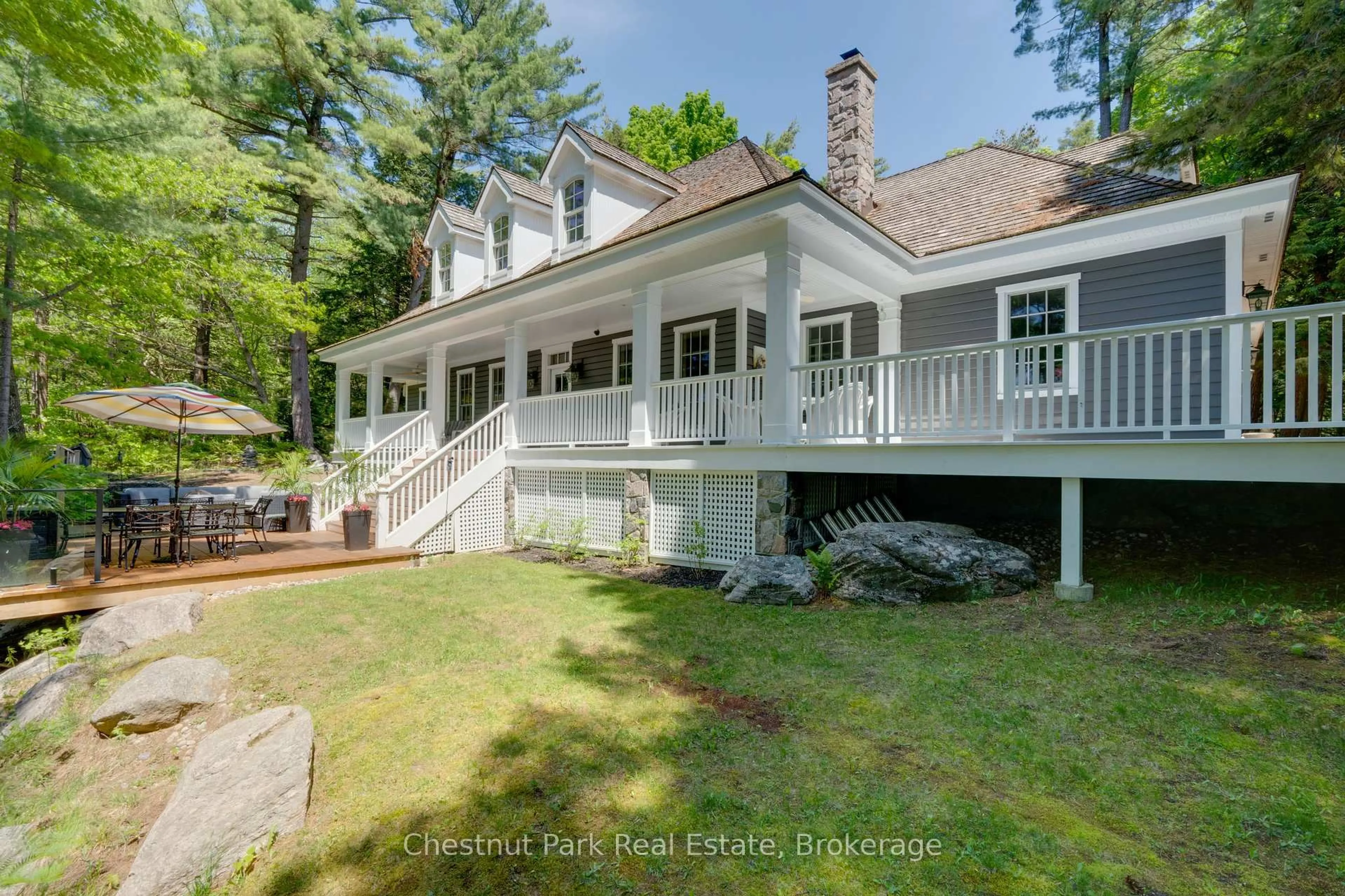A pic from outside/outdoor area/front of a property/back of a property/a pic from drone, unknown for 22 Playfair Island #3, Seguin Ontario P0C 1H0