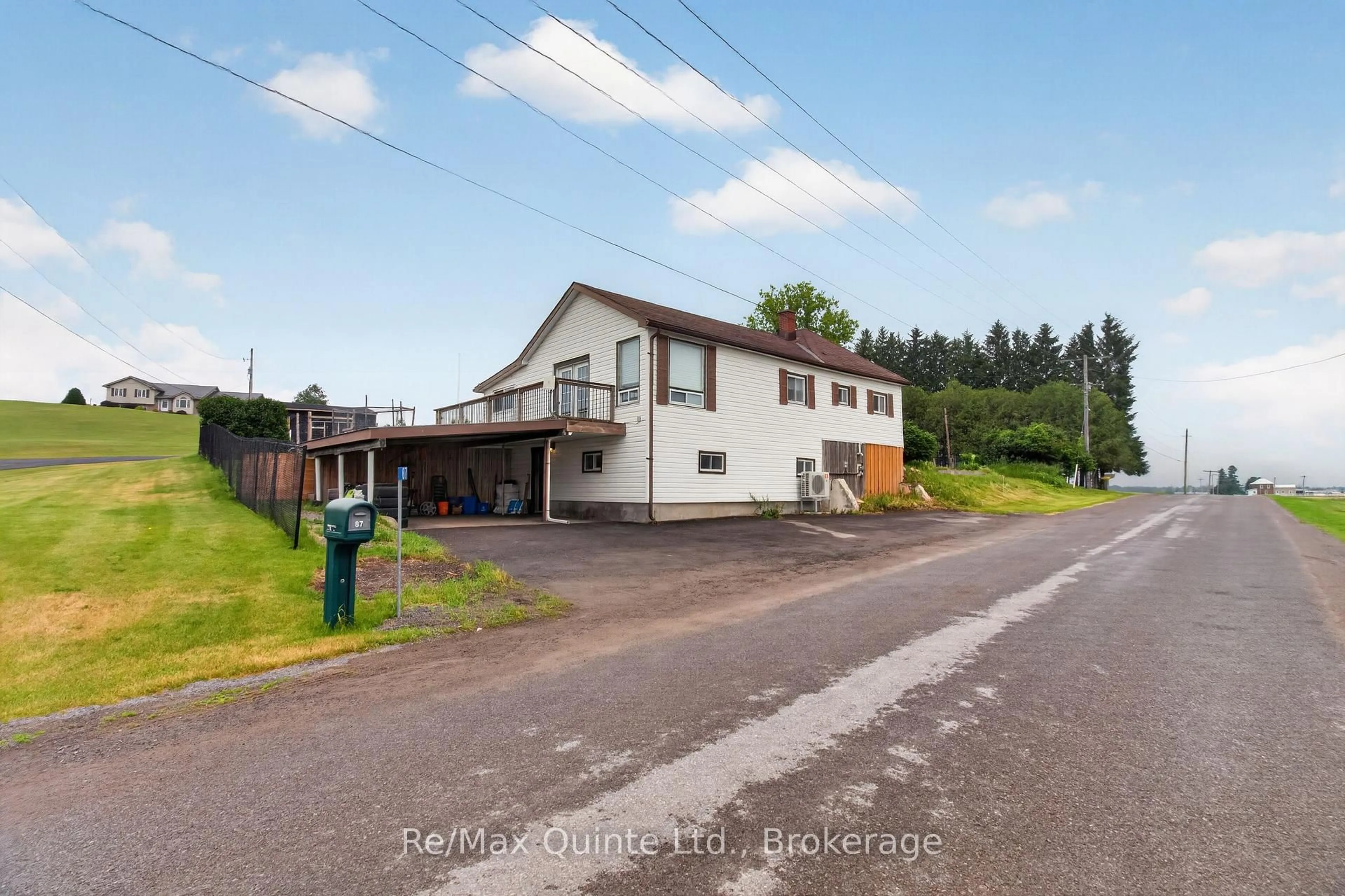 A pic from outside/outdoor area/front of a property/back of a property/a pic from drone, unknown for 87 Sutherland Rd, Stirling Ontario K0K 3E0
