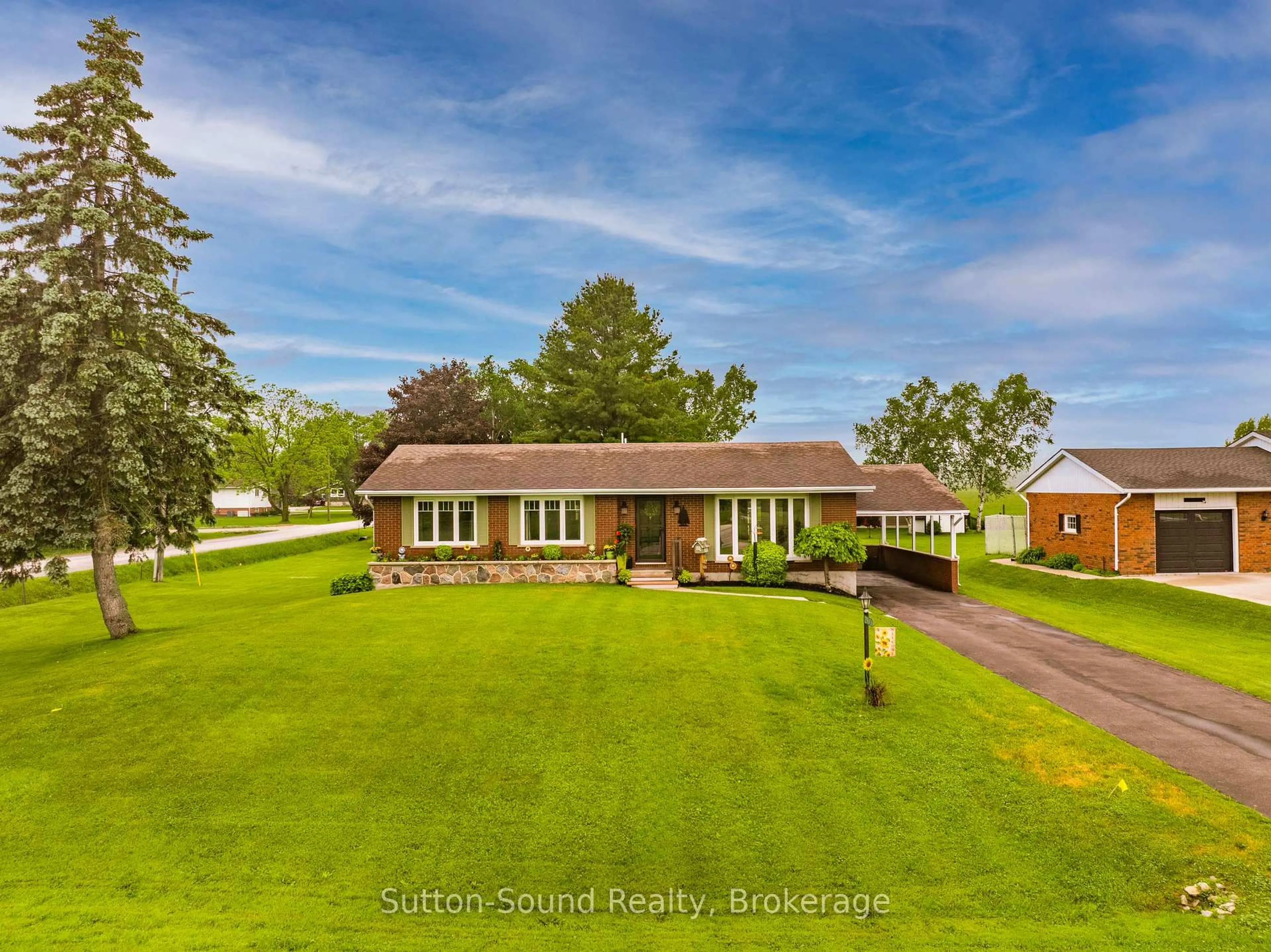 A pic from outside/outdoor area/front of a property/back of a property/a pic from drone, water/lake/river/ocean view for 298436 Range Rd, Georgian Bluffs Ontario N4K 0G3