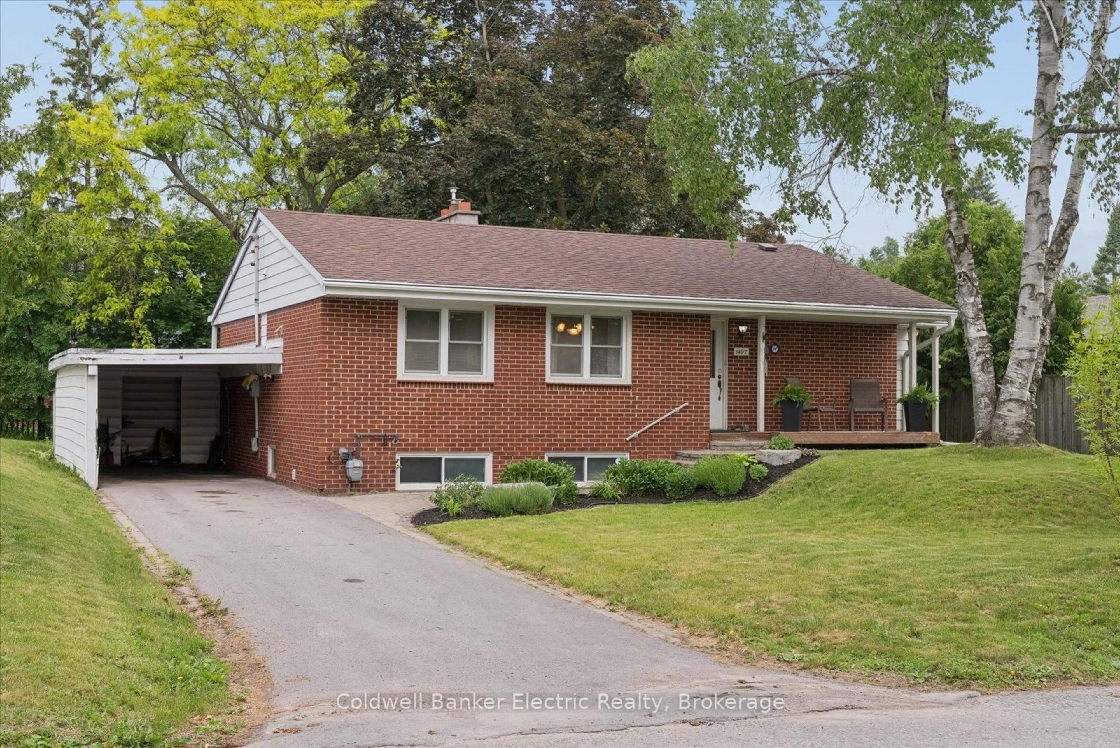 Home with brick exterior material, street for 1497 Mayfair Ave, Peterborough Ontario K9J 6T3
