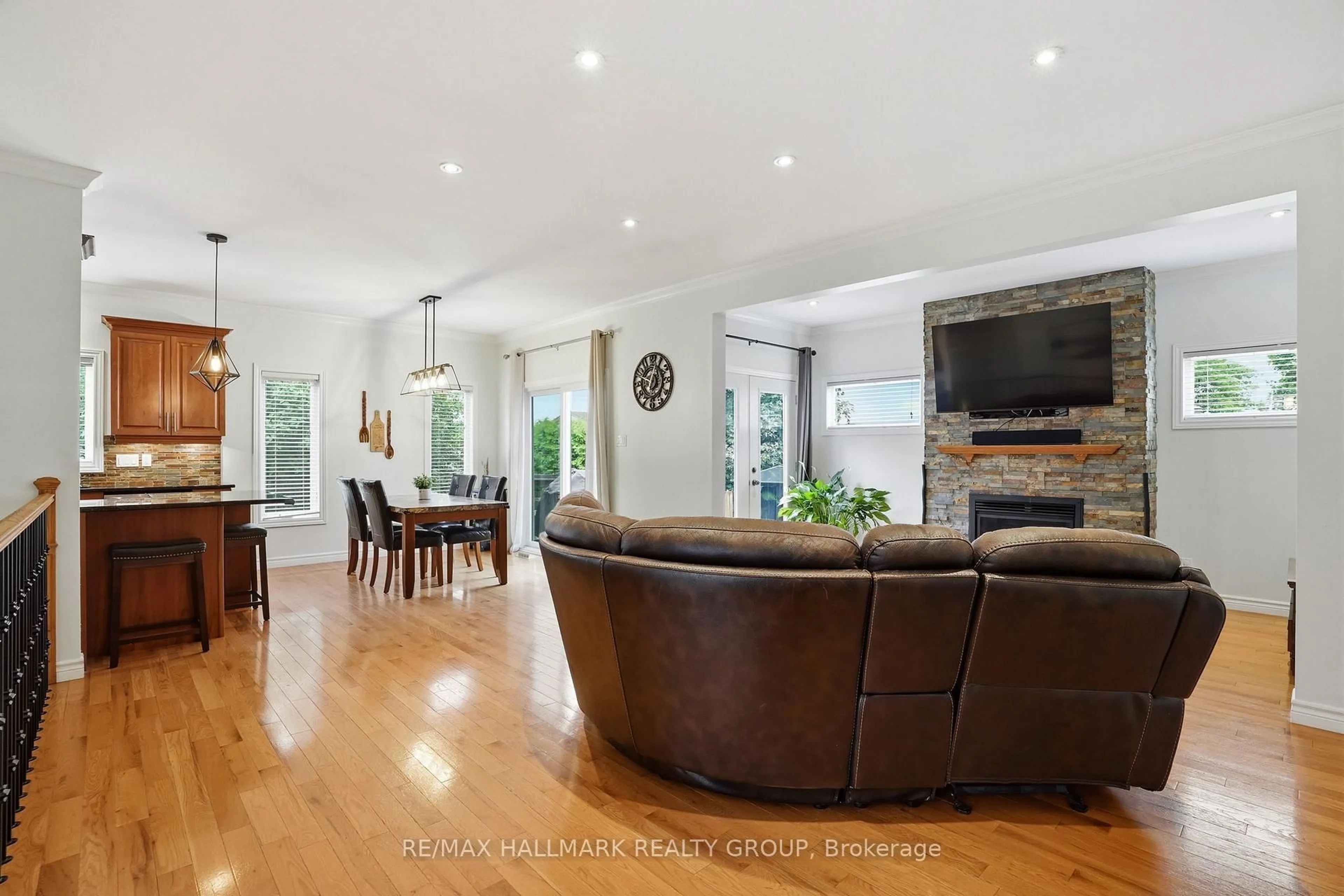 Unknown for 1028 Laviolette St, Clarence-Rockland Ontario K4K 1B8