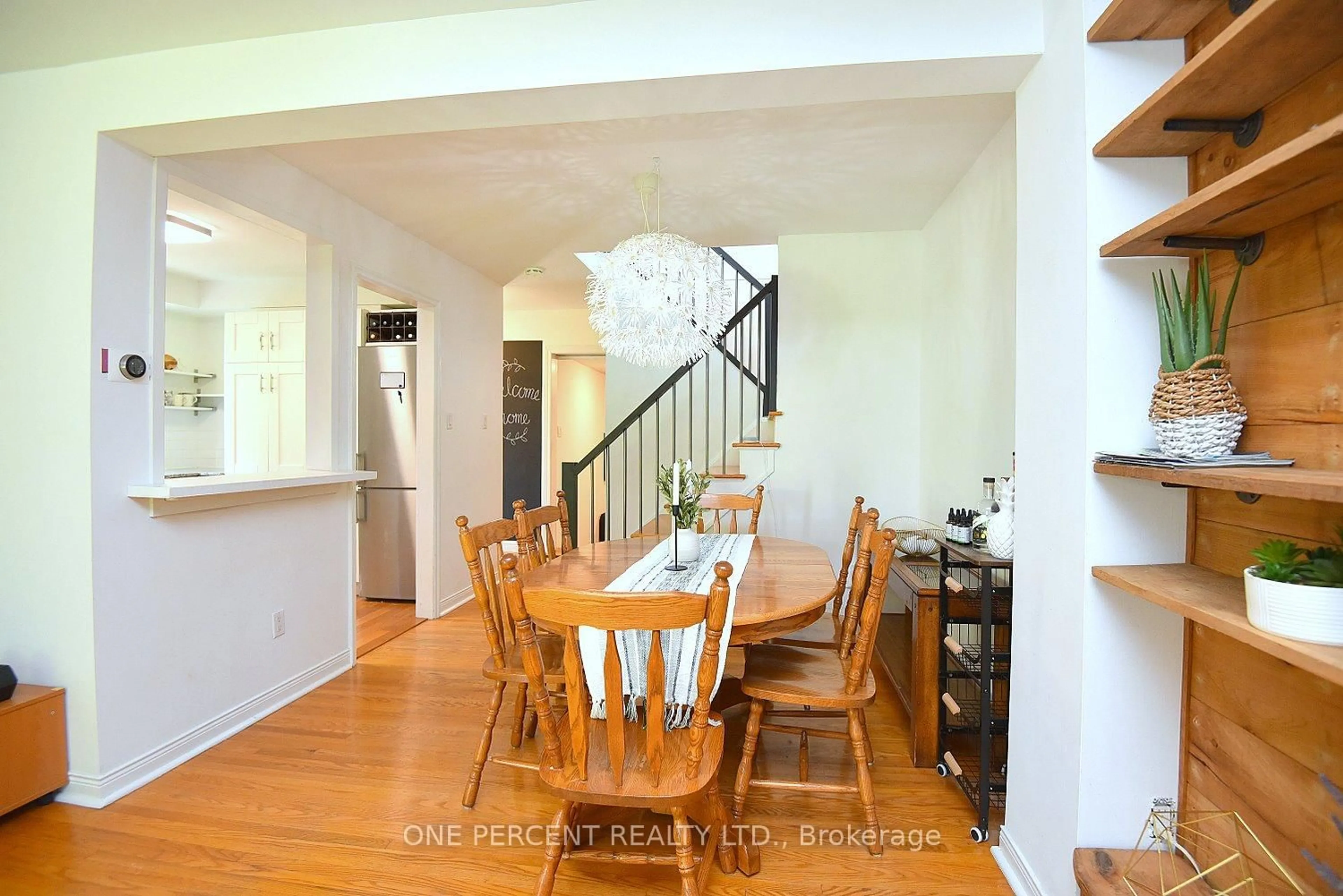 Dining room, unknown for 49 Park St, Hamilton Ontario L9H 1C9