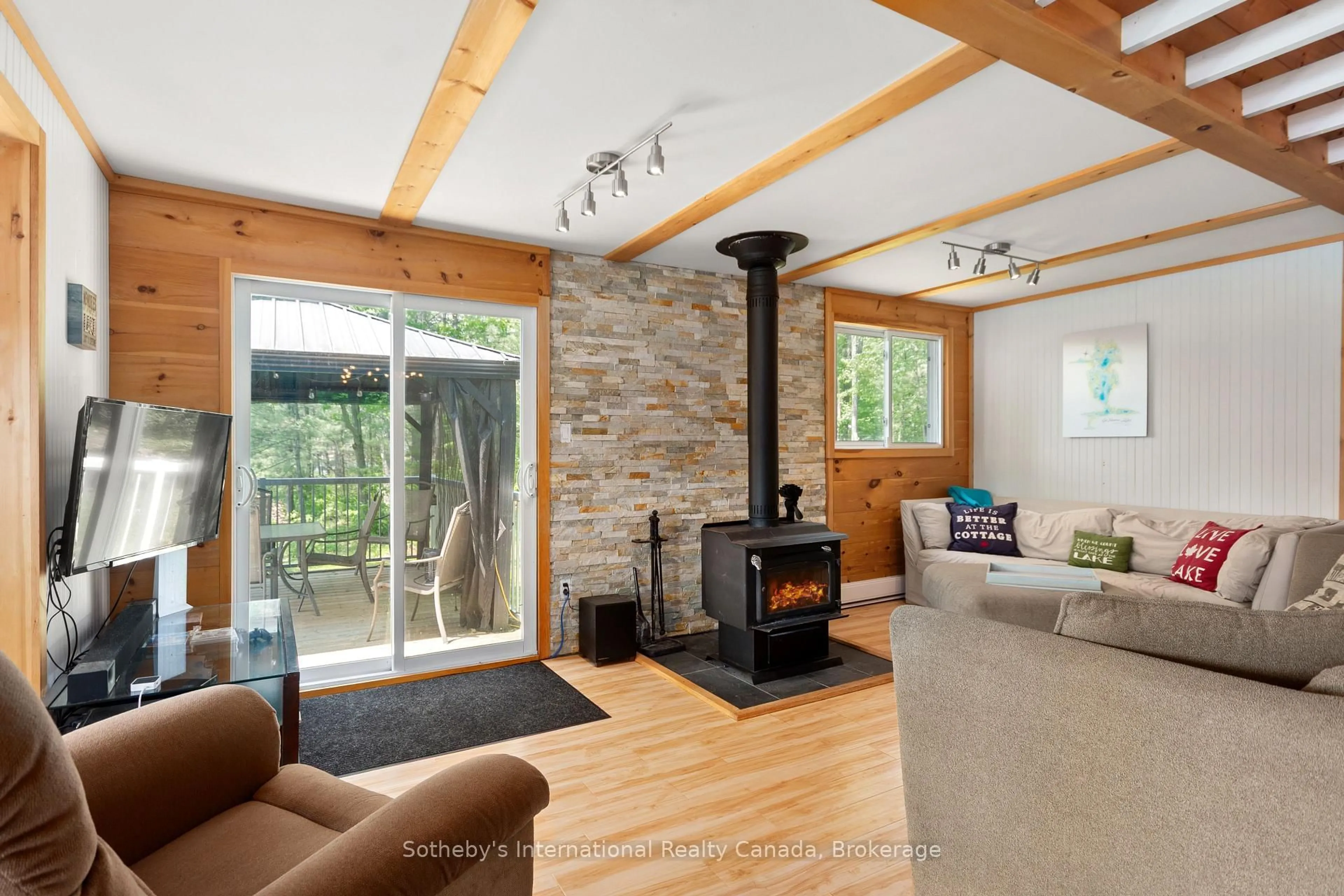 Living room with furniture, unknown for 4 Is 40 Go Home Lake, Georgian Bay Ontario P0C 1H0