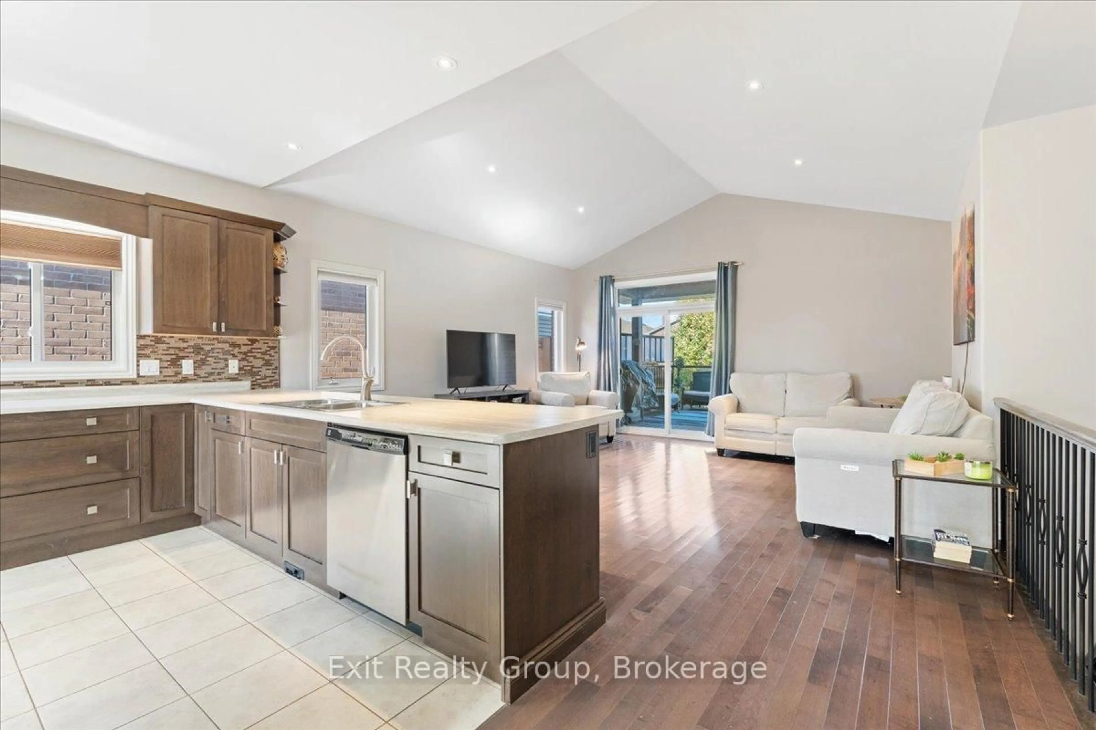 Open concept kitchen, ceramic/tile floor for 14 Cavendish Dr, Belleville Ontario K8N 0C2