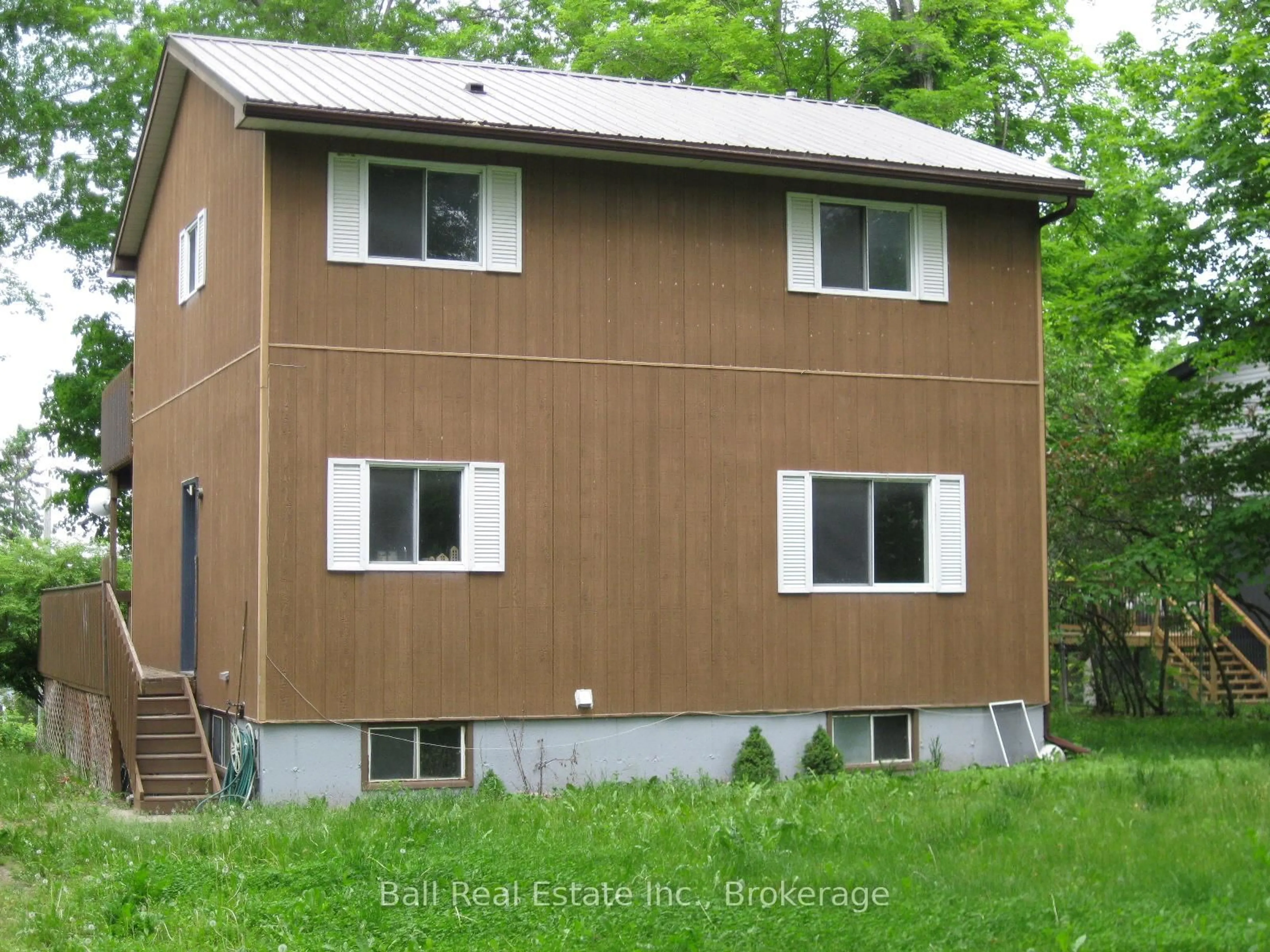 Home with vinyl exterior material, building for 24 Maple Ridge Dr, Trent Hills Ontario K0L 1Y0