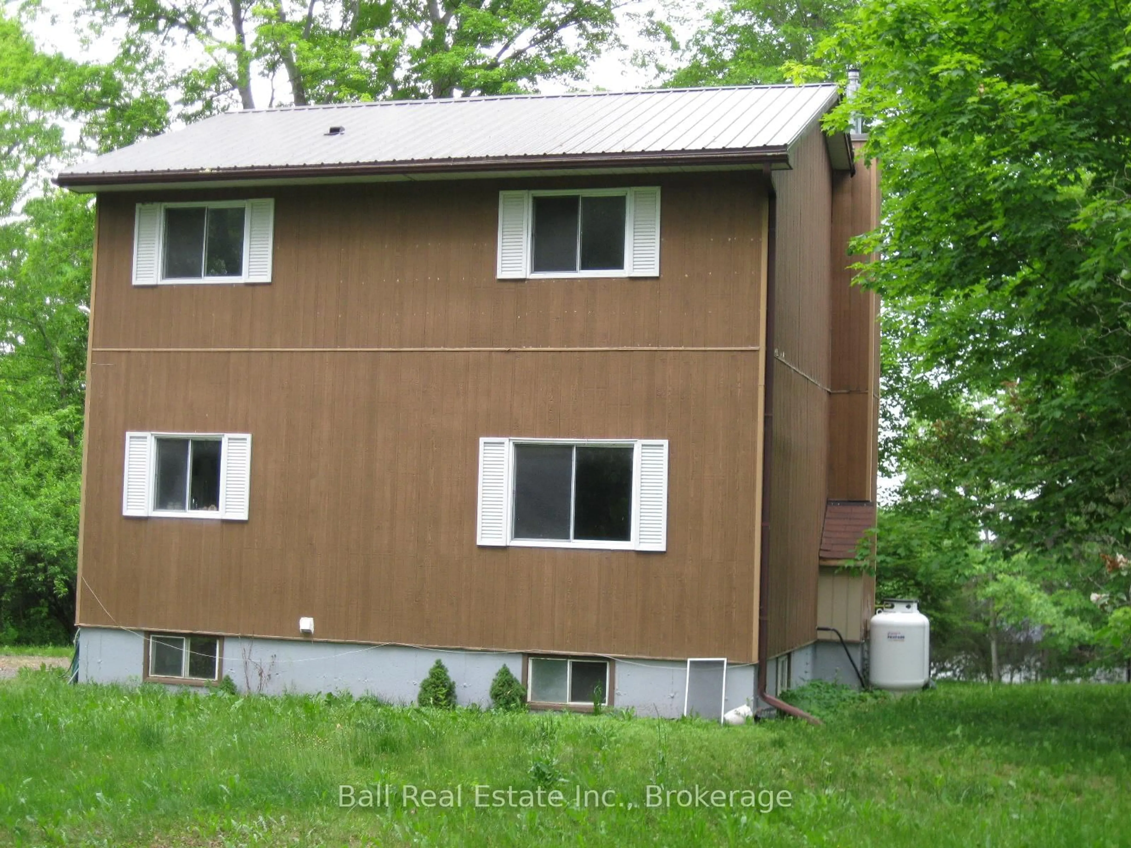 Home with vinyl exterior material, building for 24 Maple Ridge Dr, Trent Hills Ontario K0L 1Y0