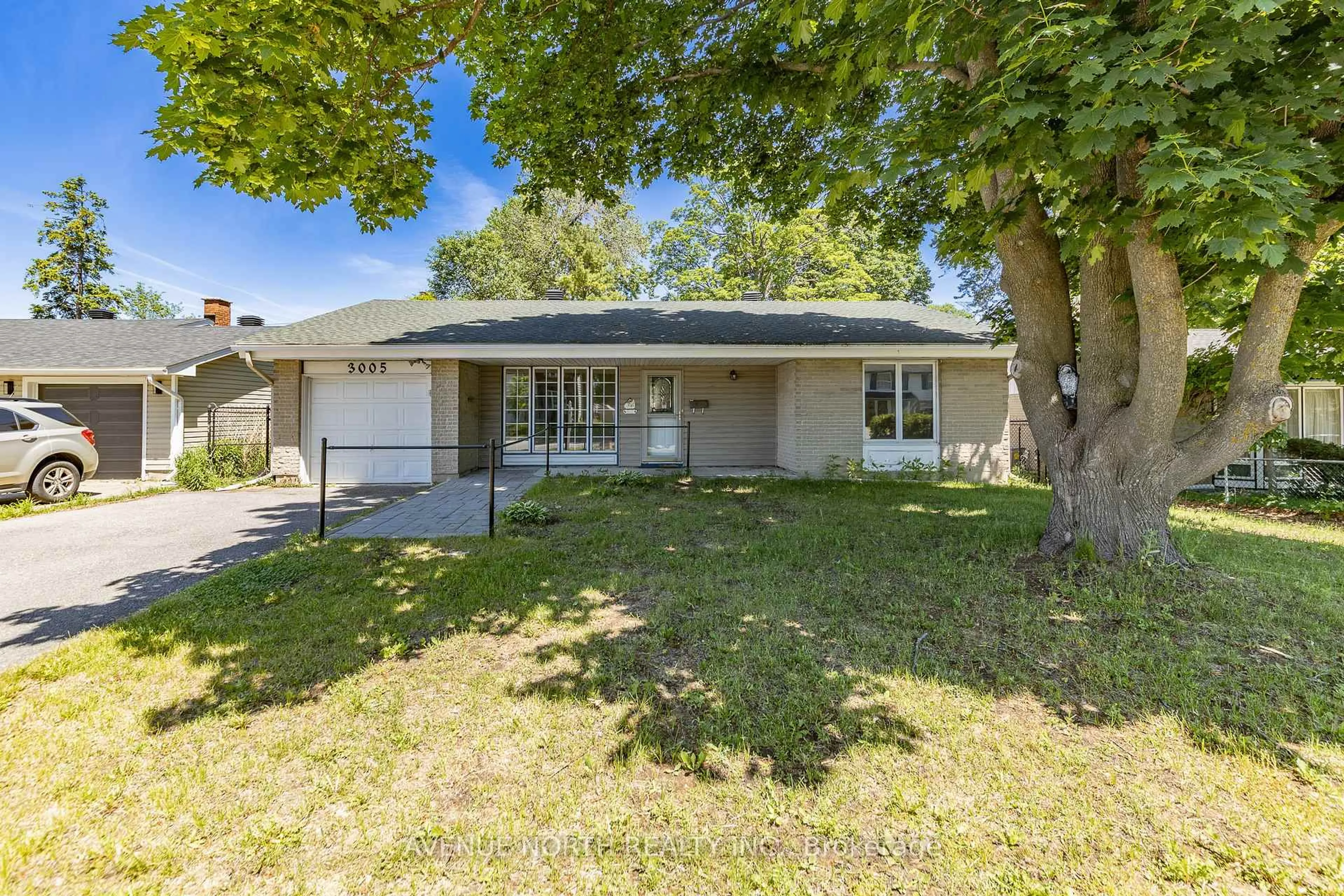 A pic from outside/outdoor area/front of a property/back of a property/a pic from drone, street for 3005 Mccarthy Rd, Ottawa Ontario K1V 8K7