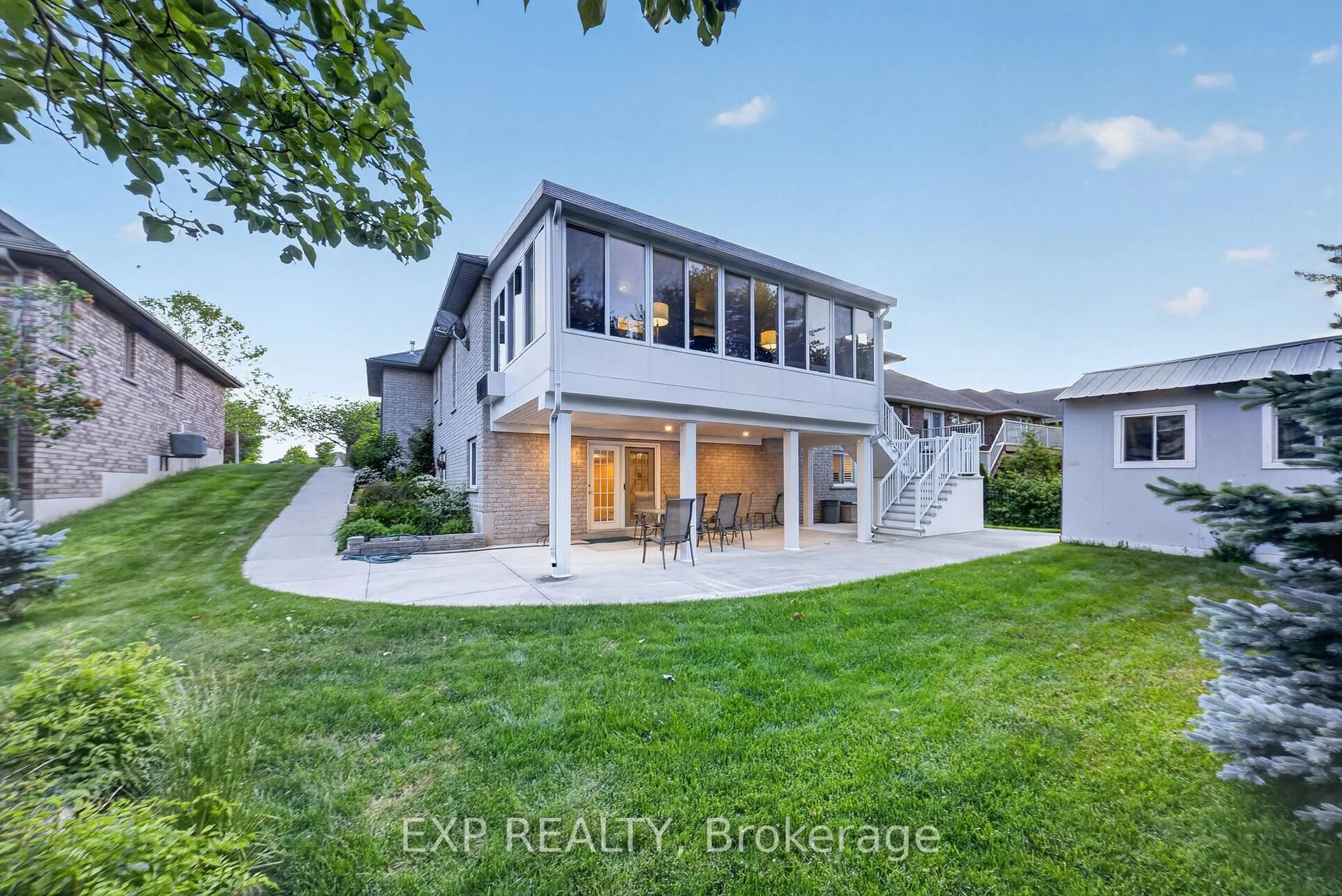 A pic from outside/outdoor area/front of a property/back of a property/a pic from drone, water/lake/river/ocean view for 14 Hunter Dr, Norfolk Ontario N0E 1M0