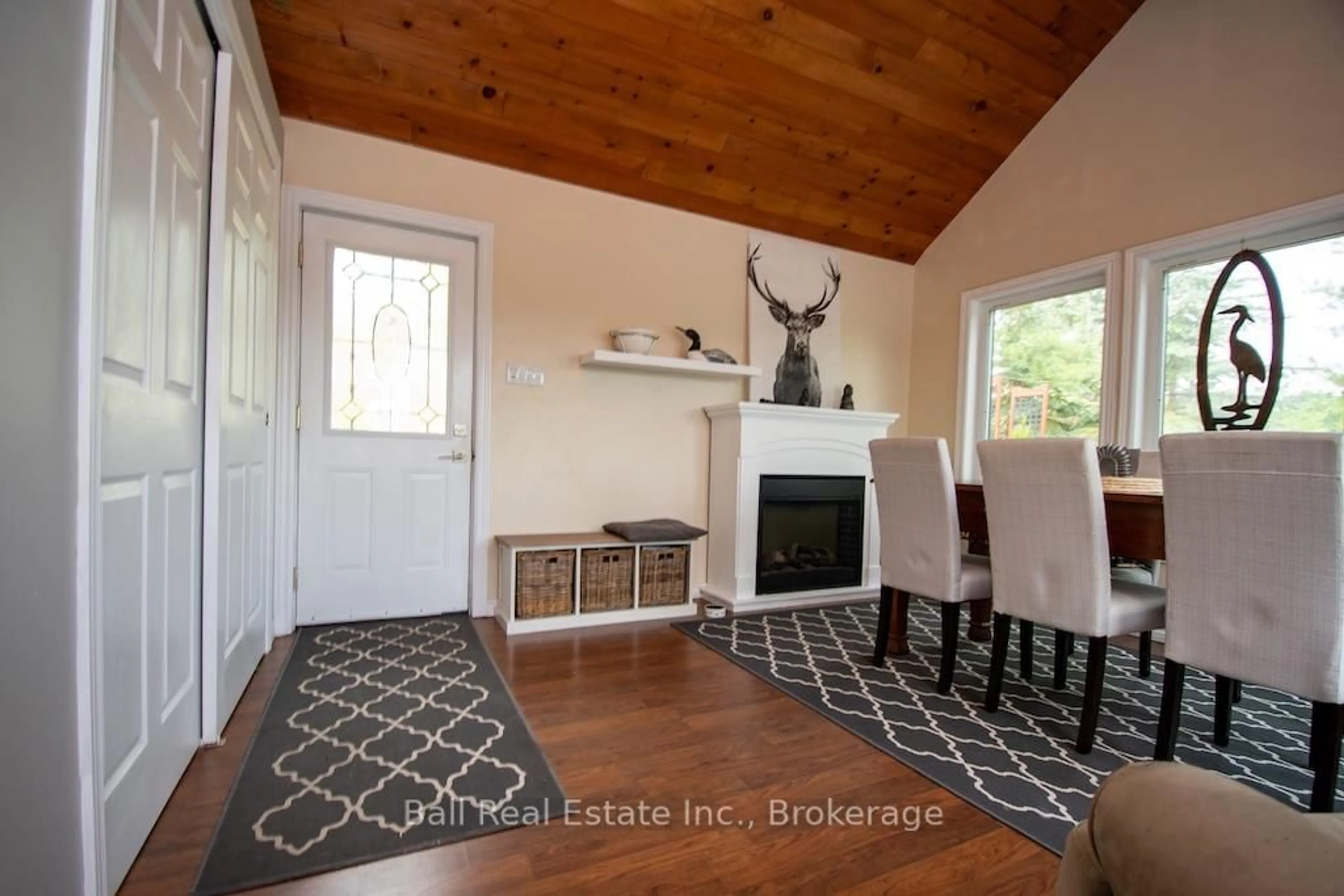 Living room with furniture, wood/laminate floor for 89 Hill Crest Rd, North Kawartha Ontario K0L 3E0