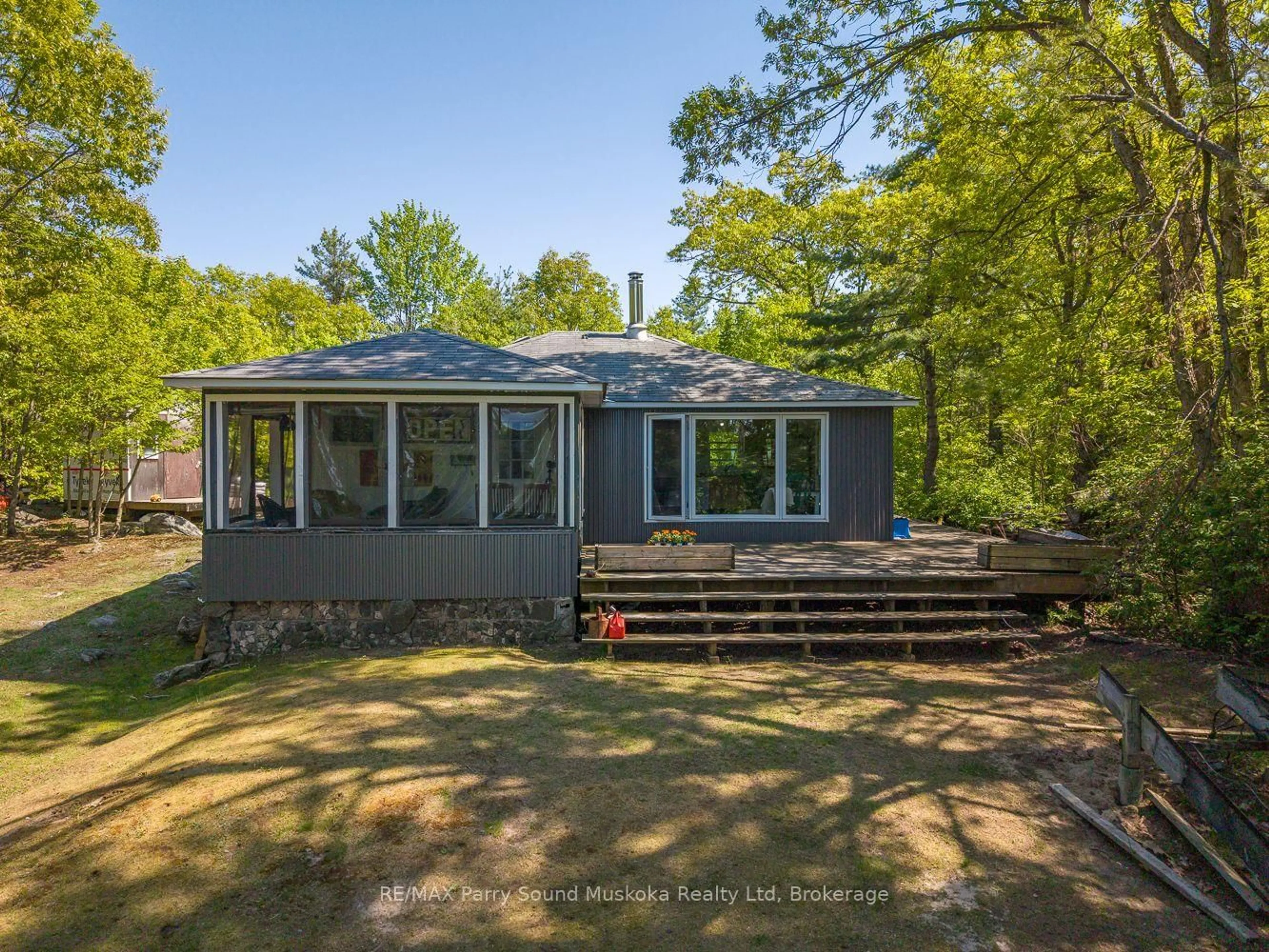 A pic from outside/outdoor area/front of a property/back of a property/a pic from drone, water/lake/river/ocean view for 130 Healey Lake Water, The Archipelago Ontario P0G 1G0