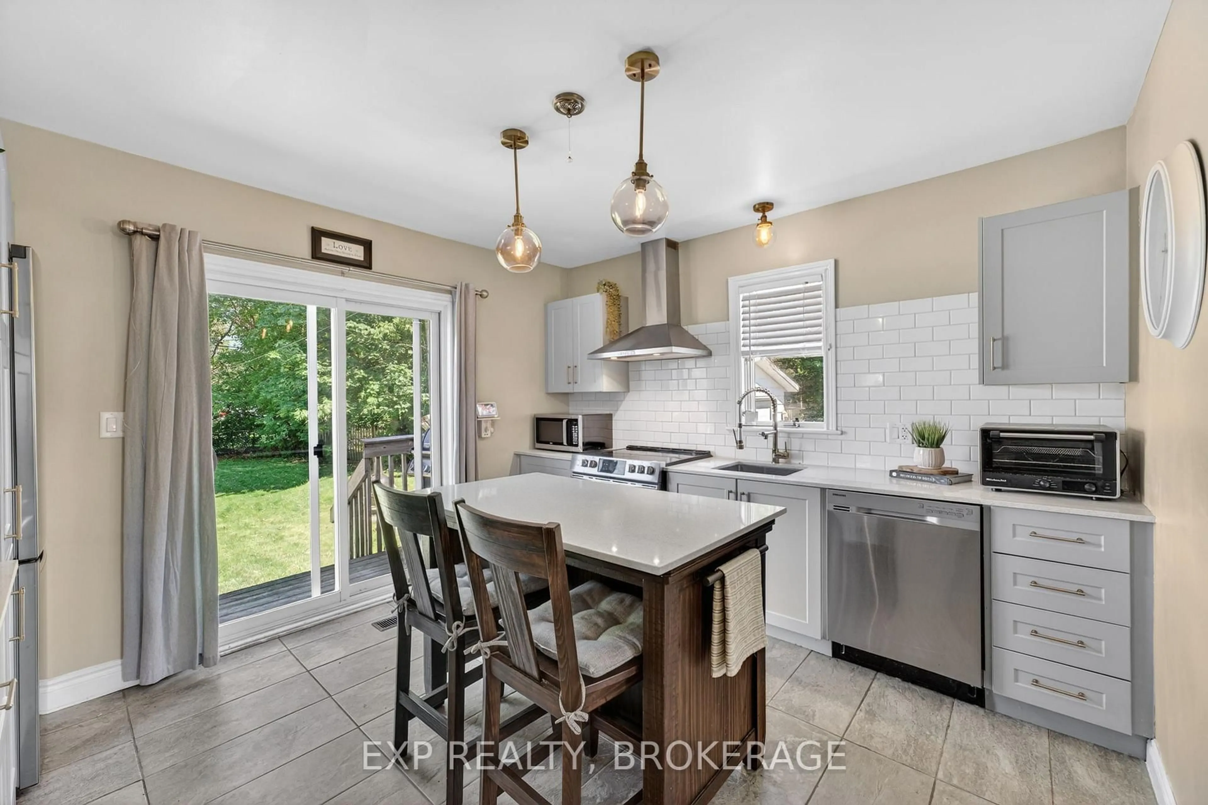Open concept kitchen, ceramic/tile floor for 911 Division St, Kingston Ontario K7K 4C6
