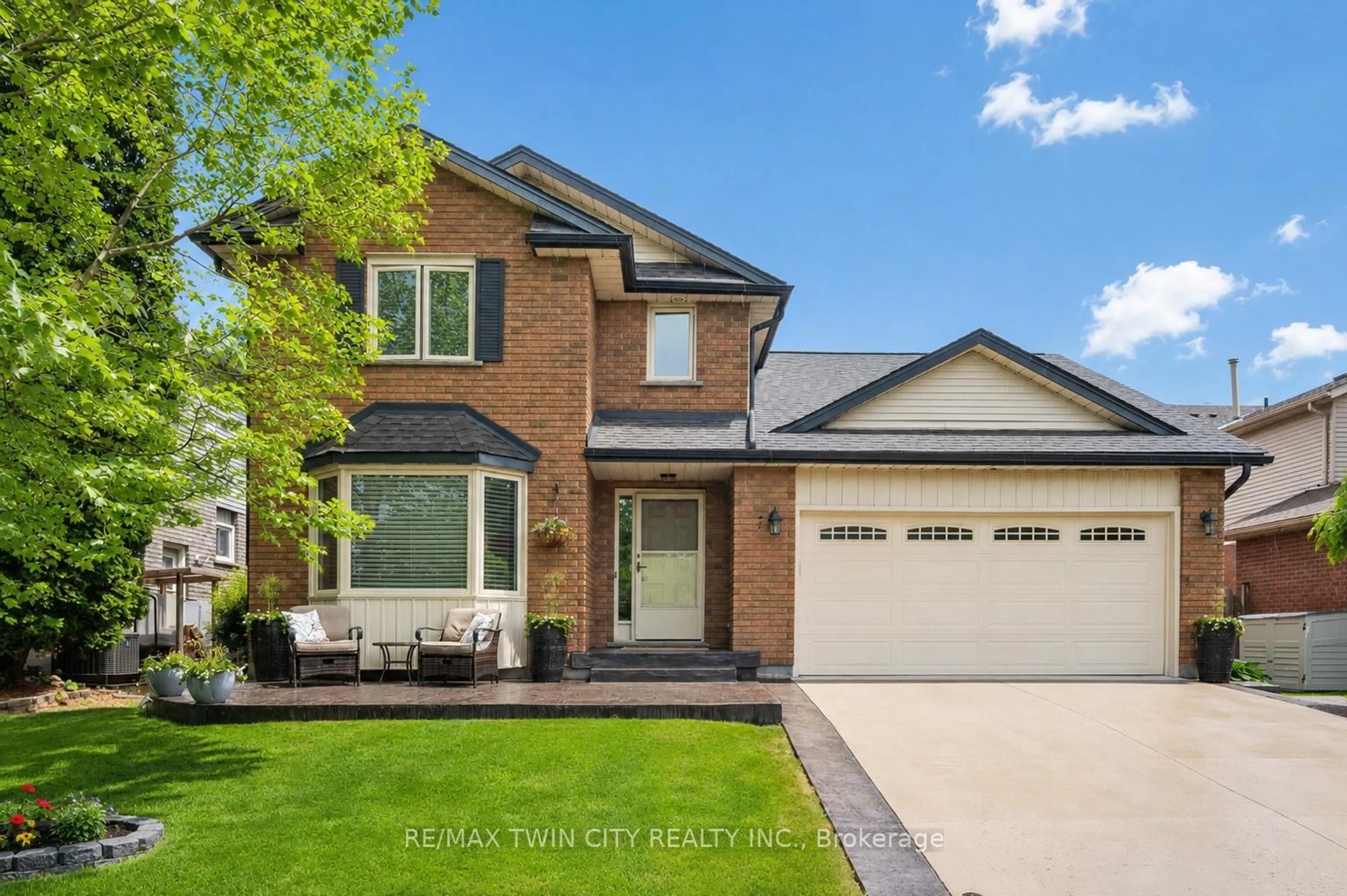 Home with brick exterior material, street for 7 Alona Ave, Waterloo Ontario N3C 3Y5