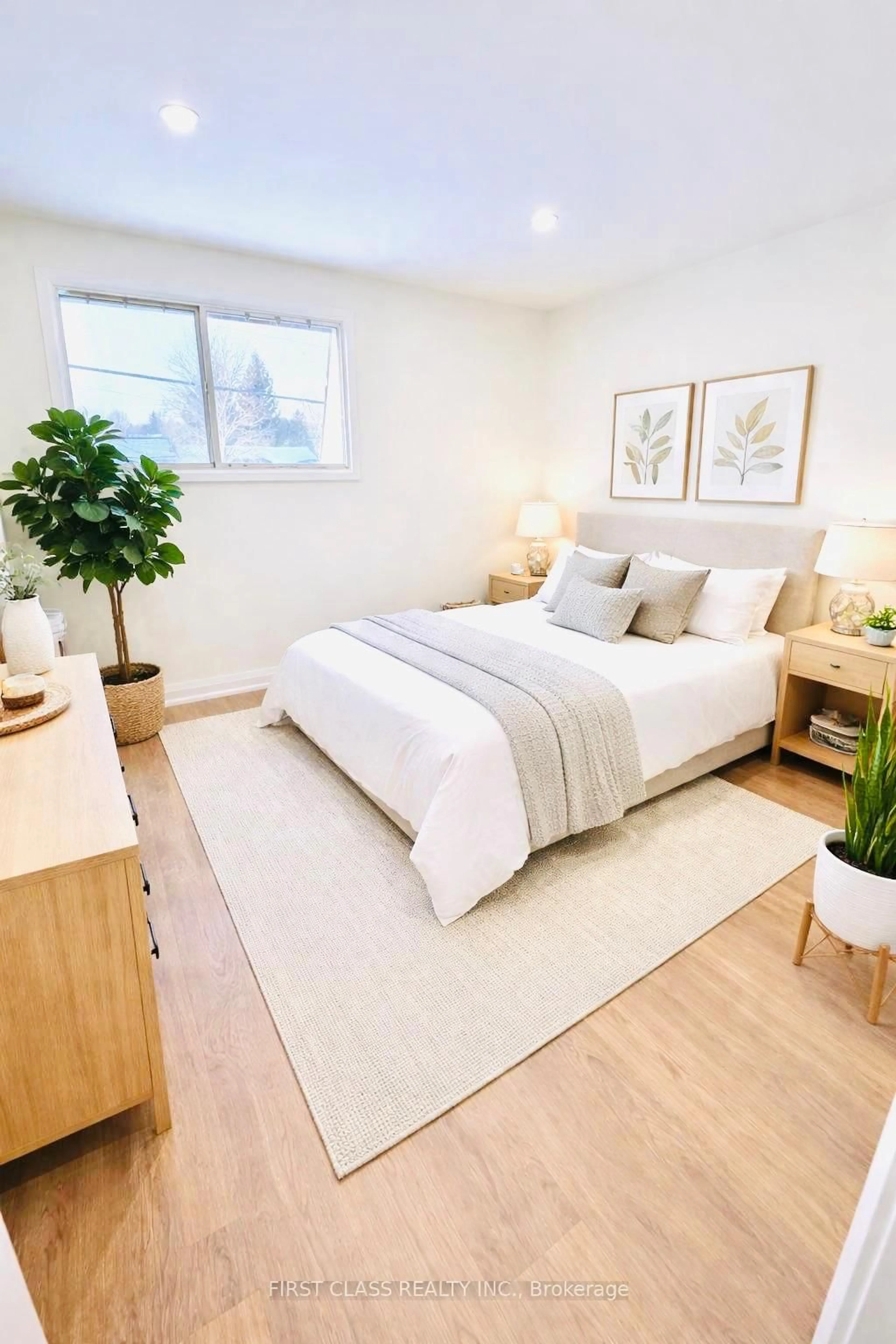 Bedroom with bed, wood/laminate floor for 352 PATTIE Dr, Carleton Place Ontario K7C 2G3