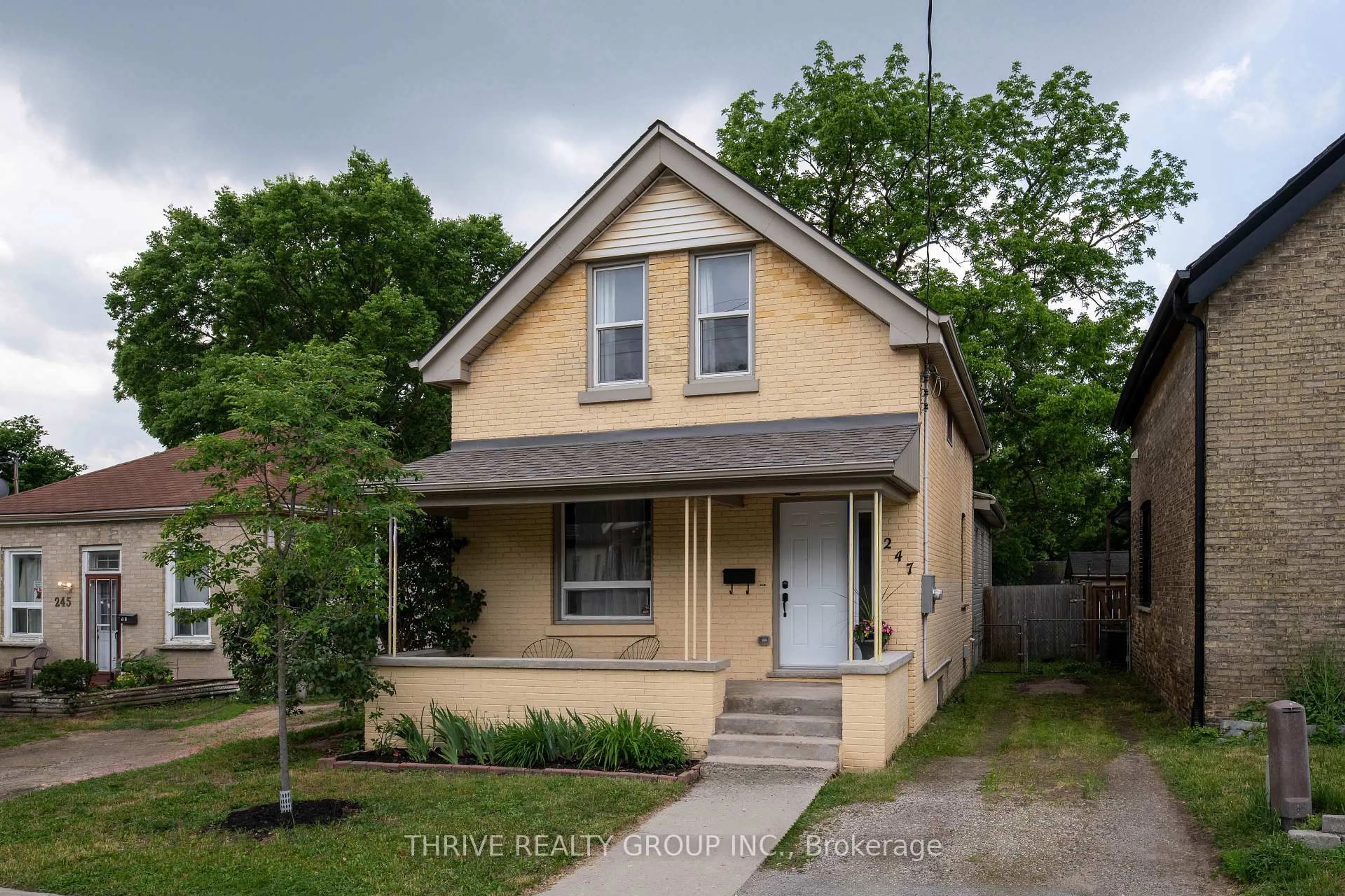 Unknown for 247 Egerton St, London East Ontario N5Z 2G9