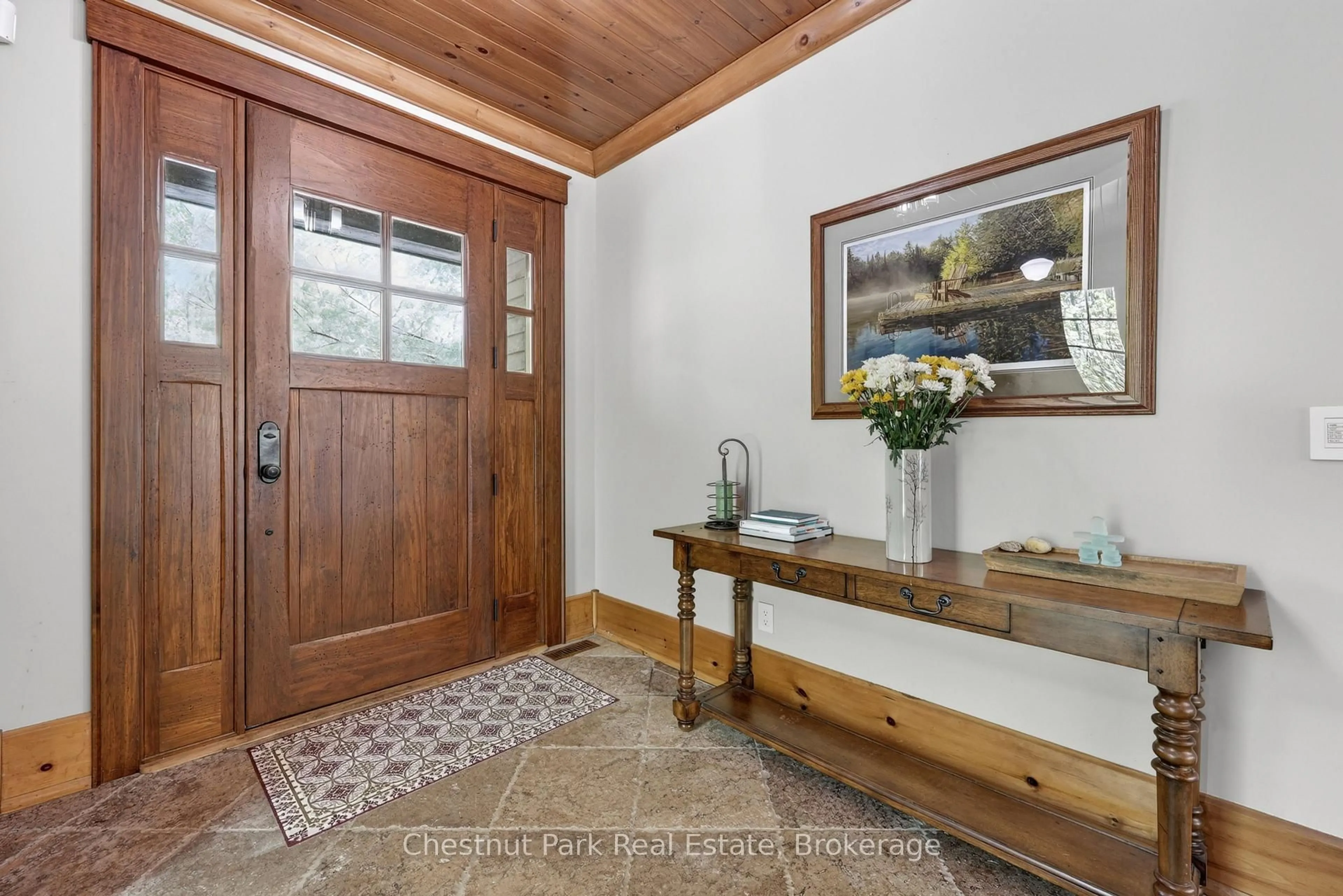 Indoor entryway for 4805 Muskoka Road 169 Highway #Unit #9, Muskoka Lakes Ontario P0C 1H0