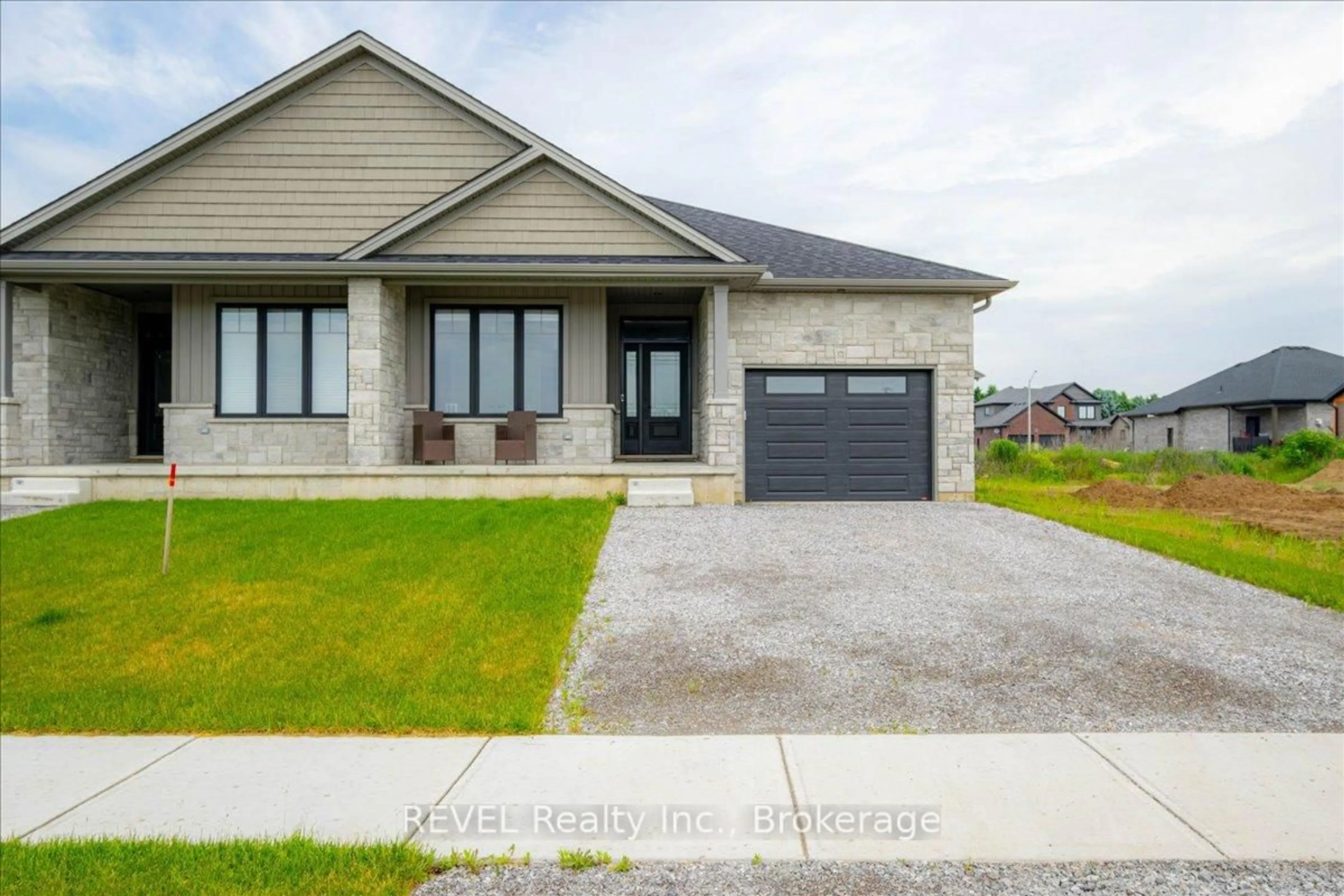 Unknown for 371 Argyle Ave, Norfolk Ontario N4B 0B2