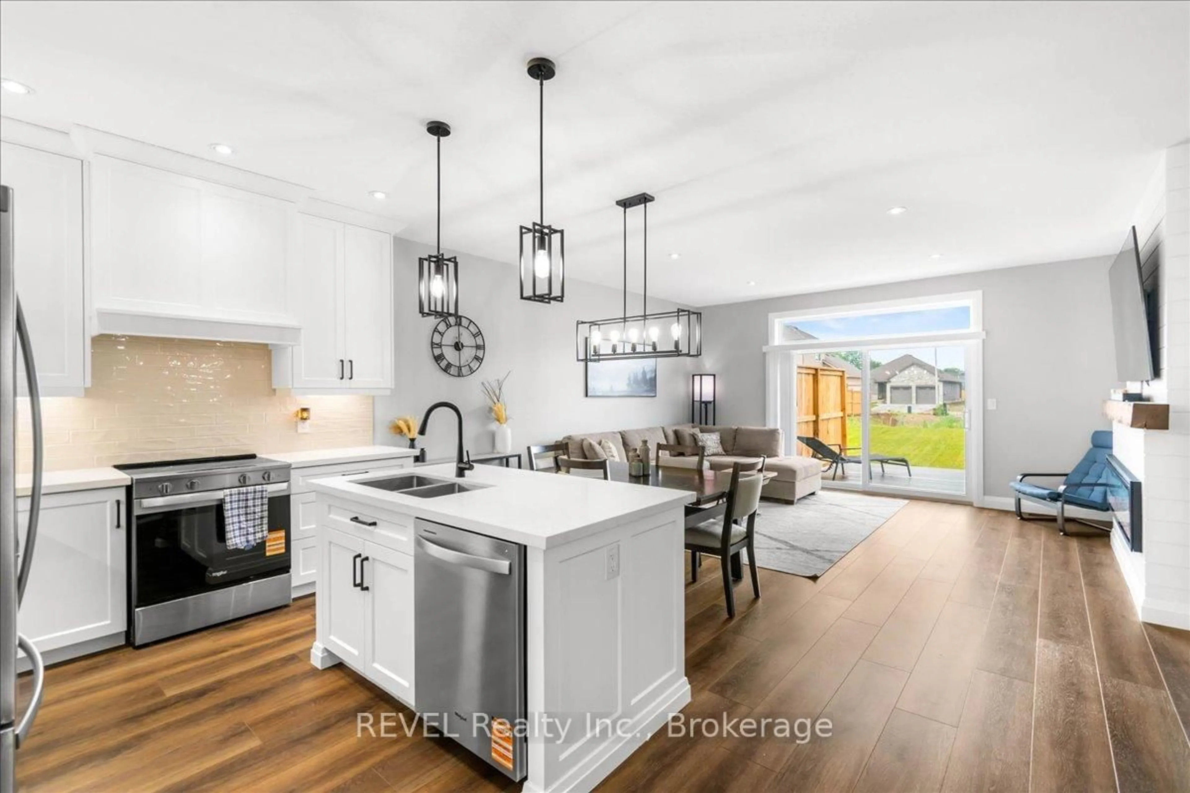Open concept kitchen, unknown for 371 Argyle Ave, Norfolk Ontario N4B 0B2